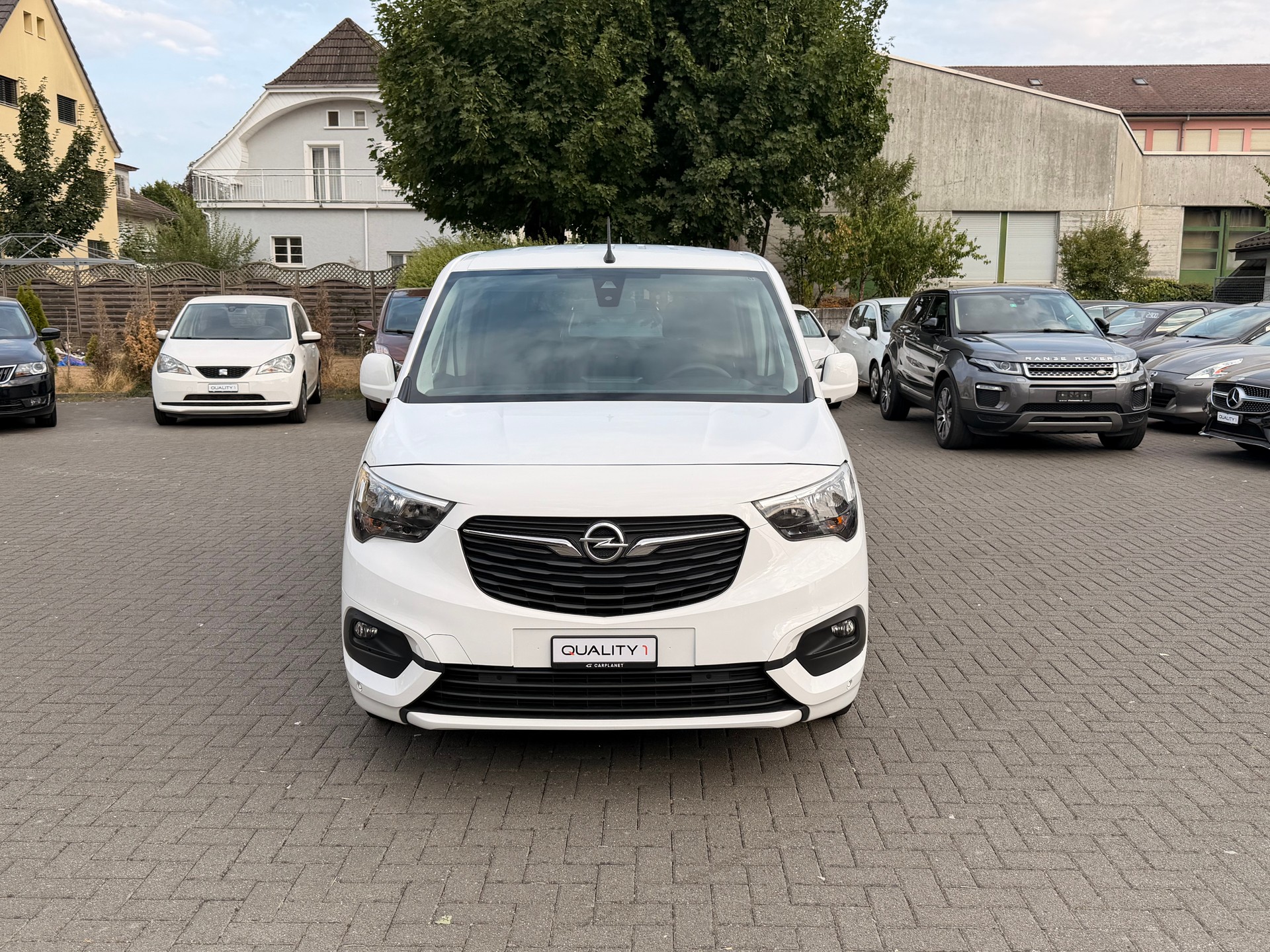 OPEL Combo Life 1.2 Enjoy-image-6