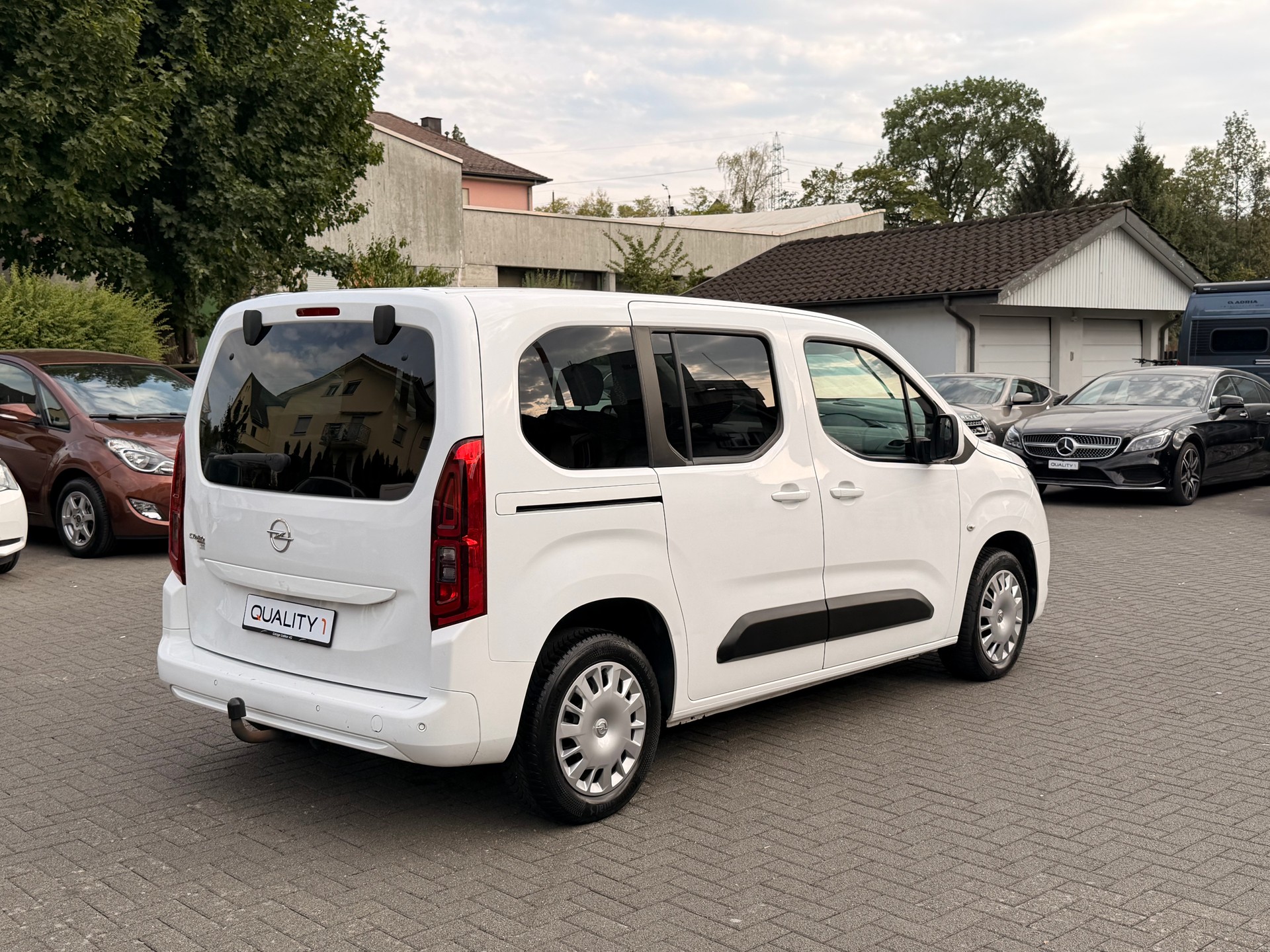OPEL Combo Life 1.2 Enjoy-image-4