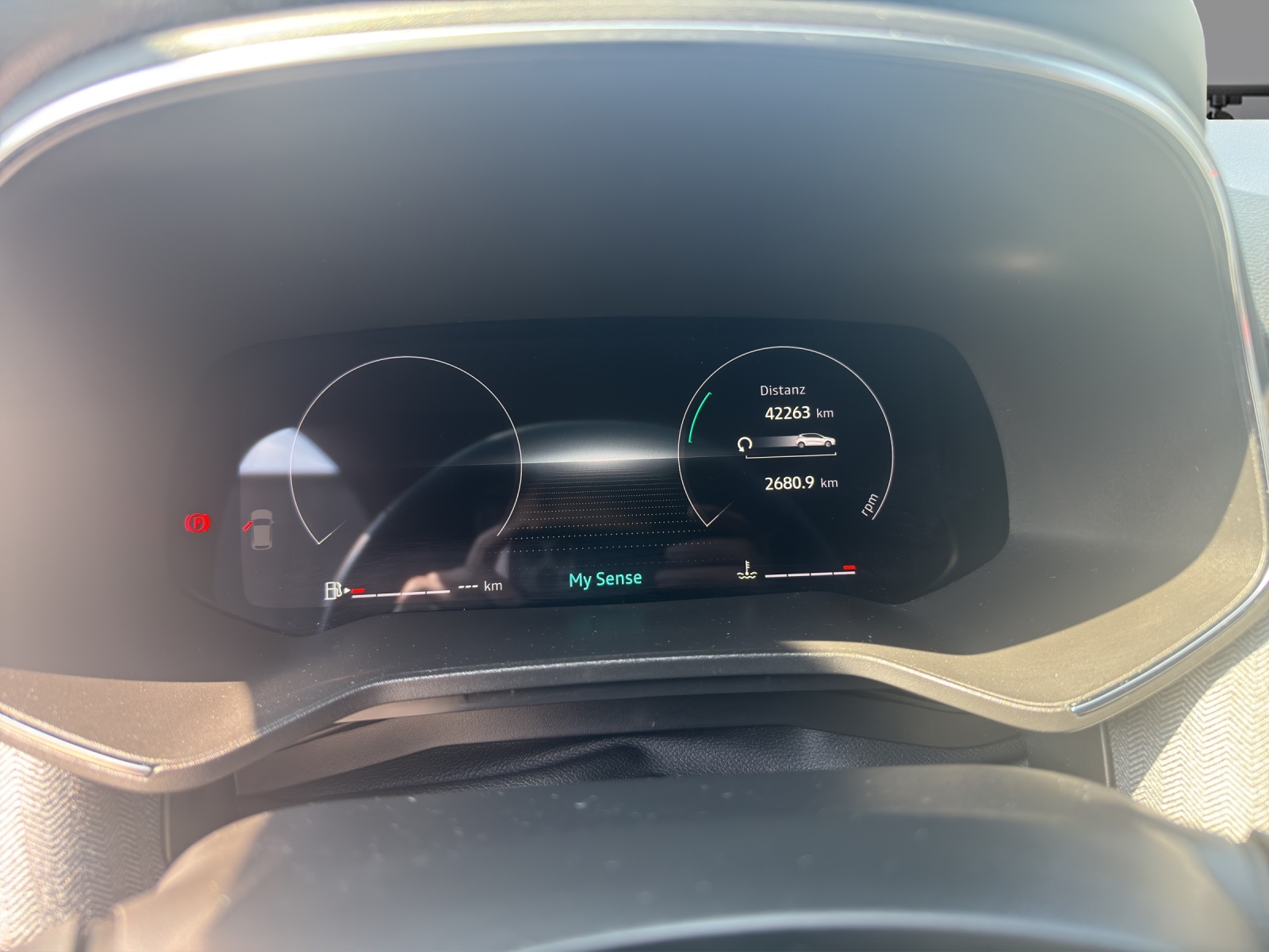 RENAULT Clio 1.0 Techno X-Tronic-image-7