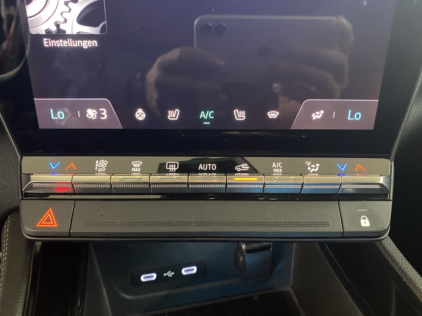 RENAULT Austral 1.2 HEV 200 Iconic A-image-11