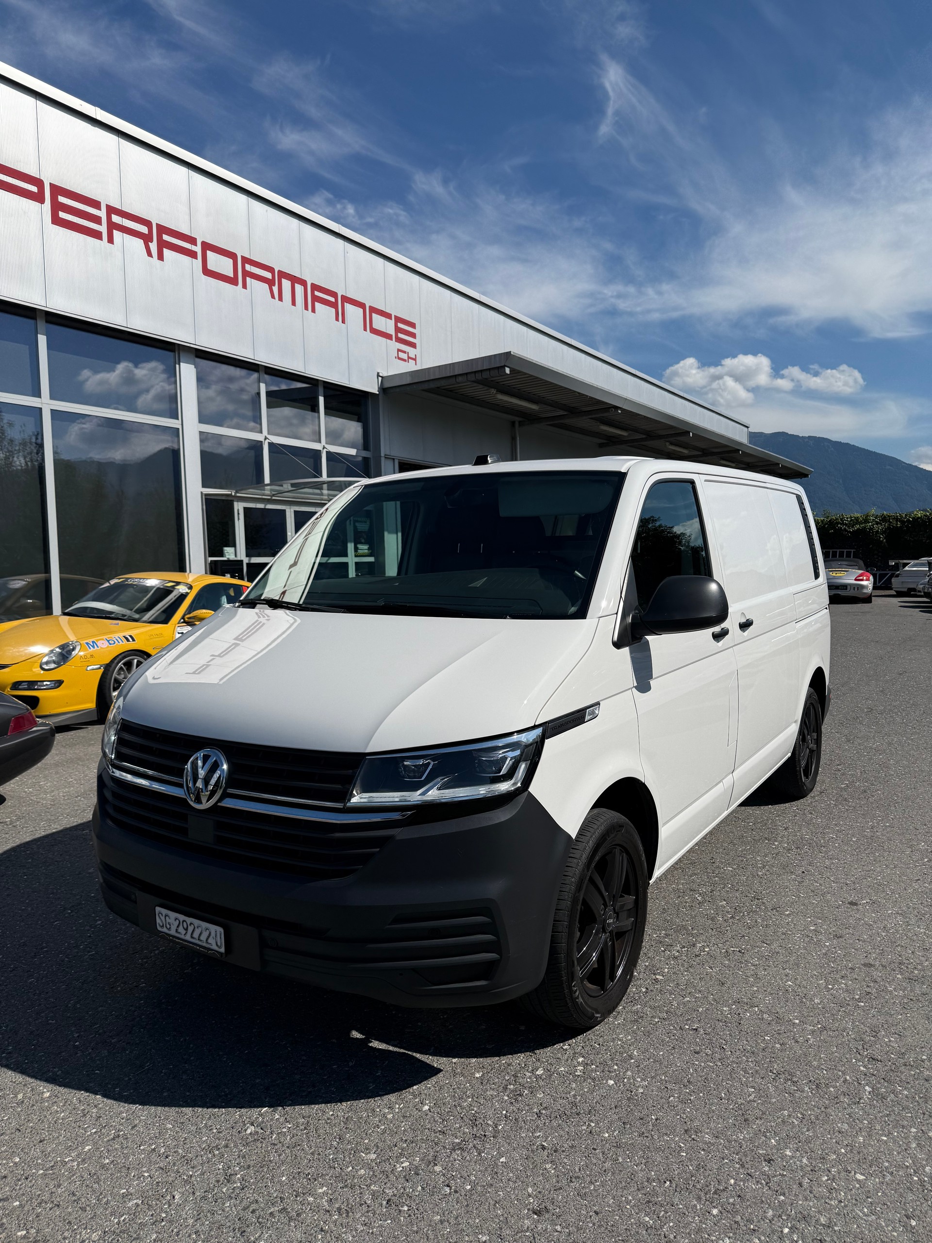 VW T6.1 2.0 TDI-image-0