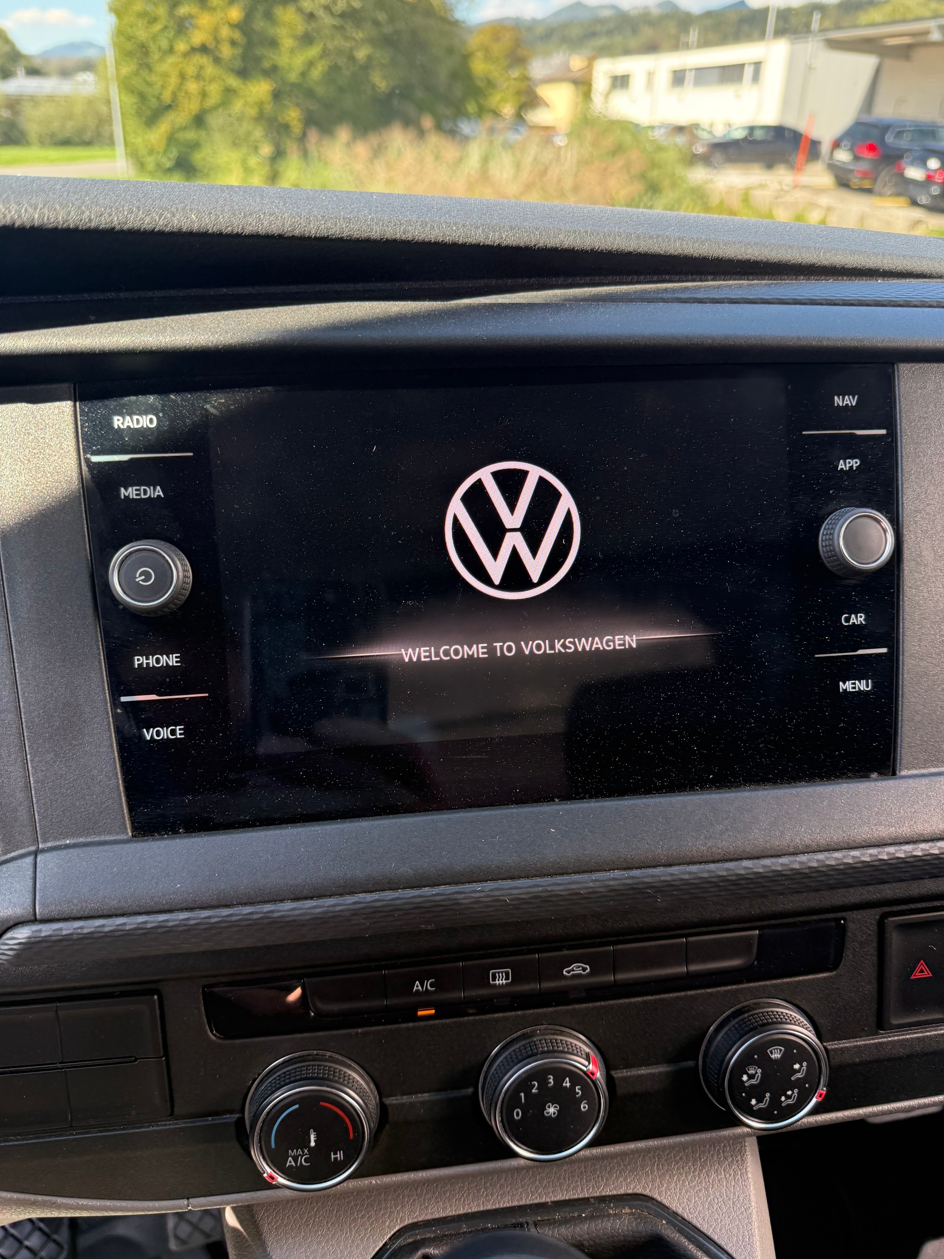 VW T6.1 2.0 TDI-image-6