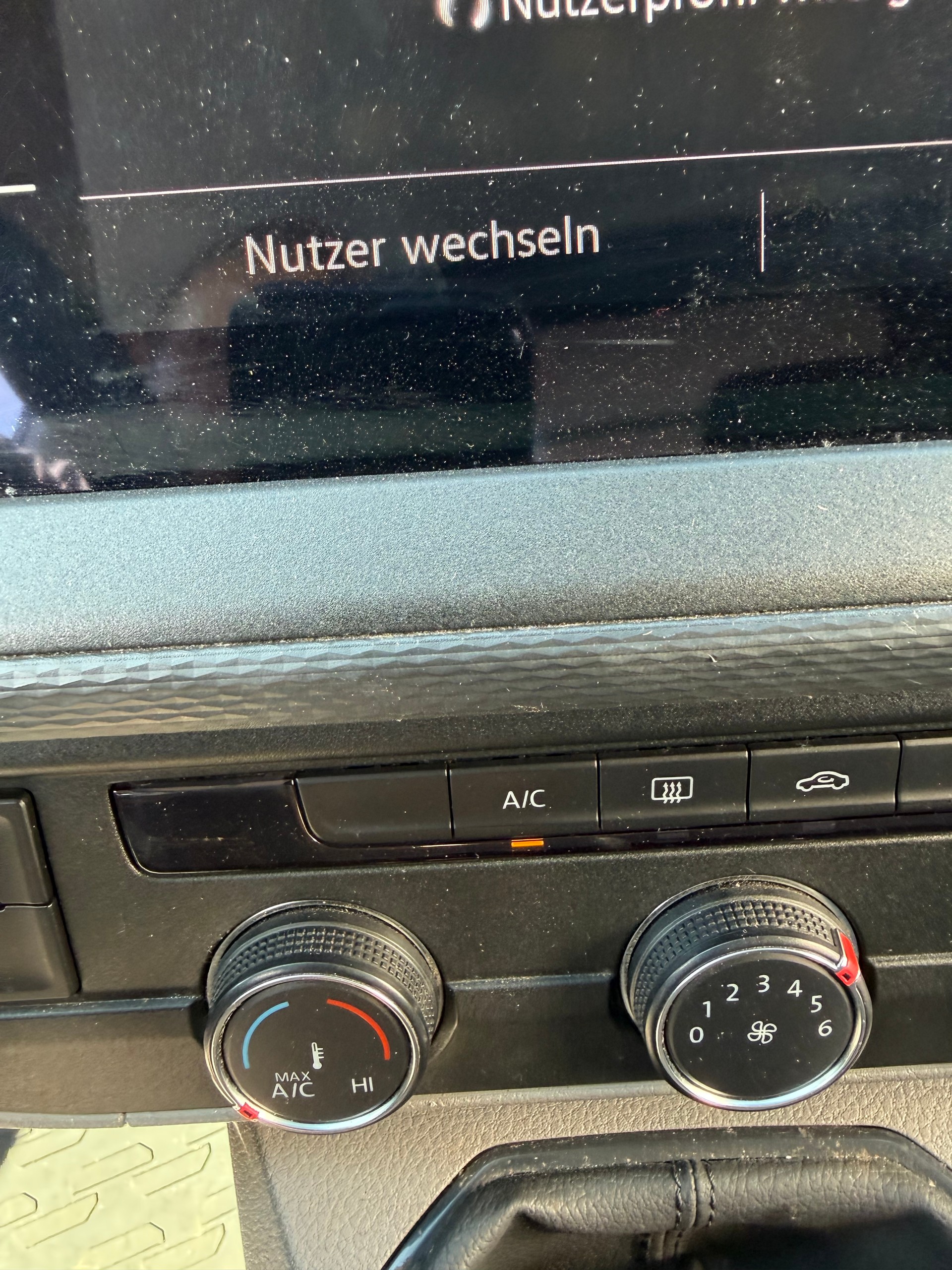 VW T6.1 2.0 TDI-image-5