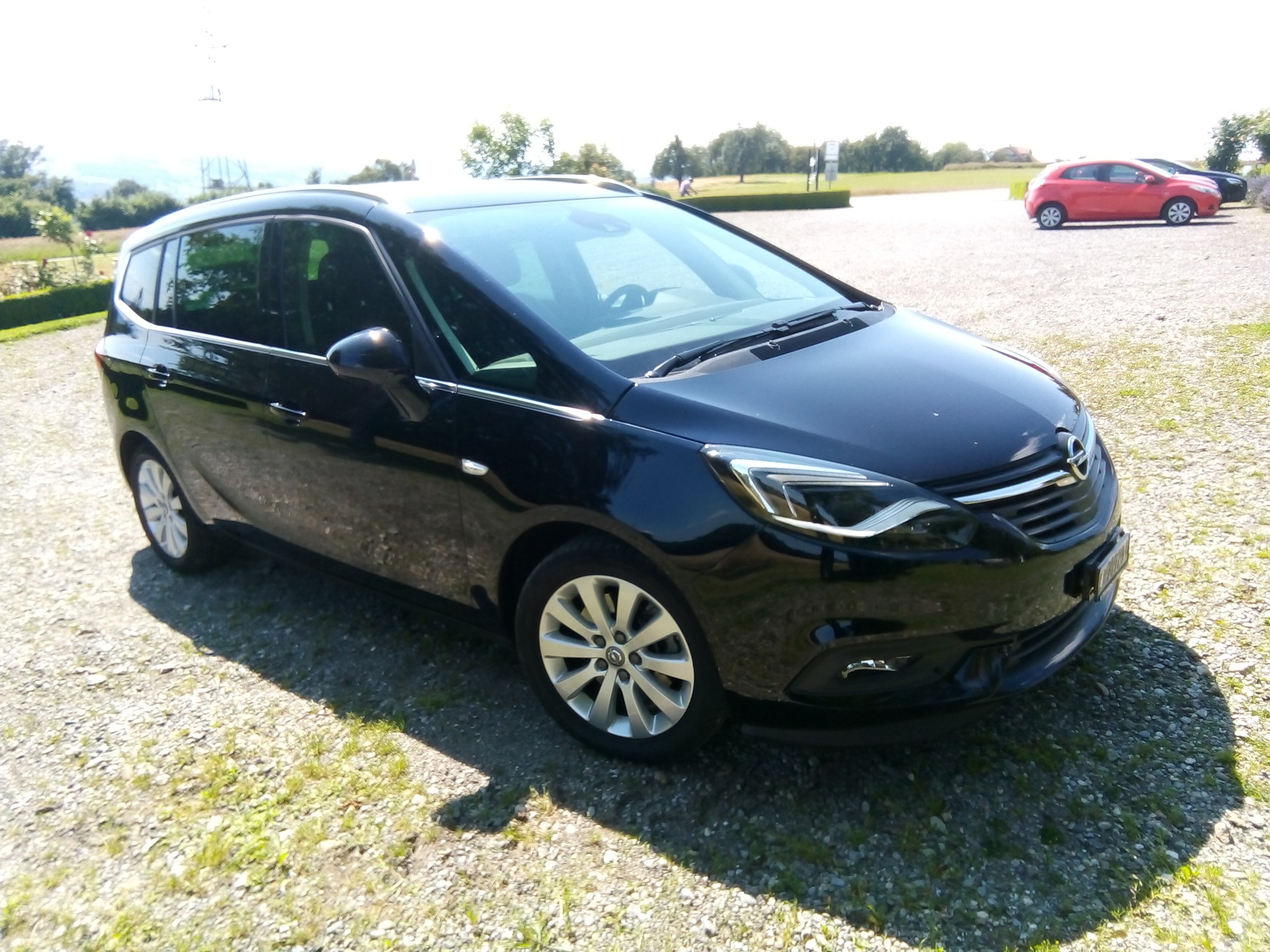 OPEL Zafira 2.0 CDTi Excellence Automatic-image-1
