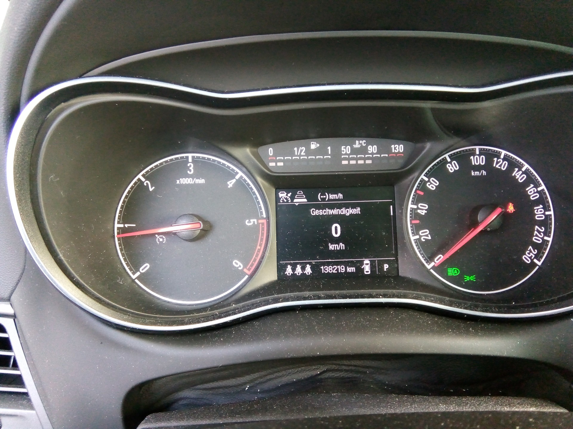 OPEL Zafira 2.0 CDTi Excellence Automatic-image-9