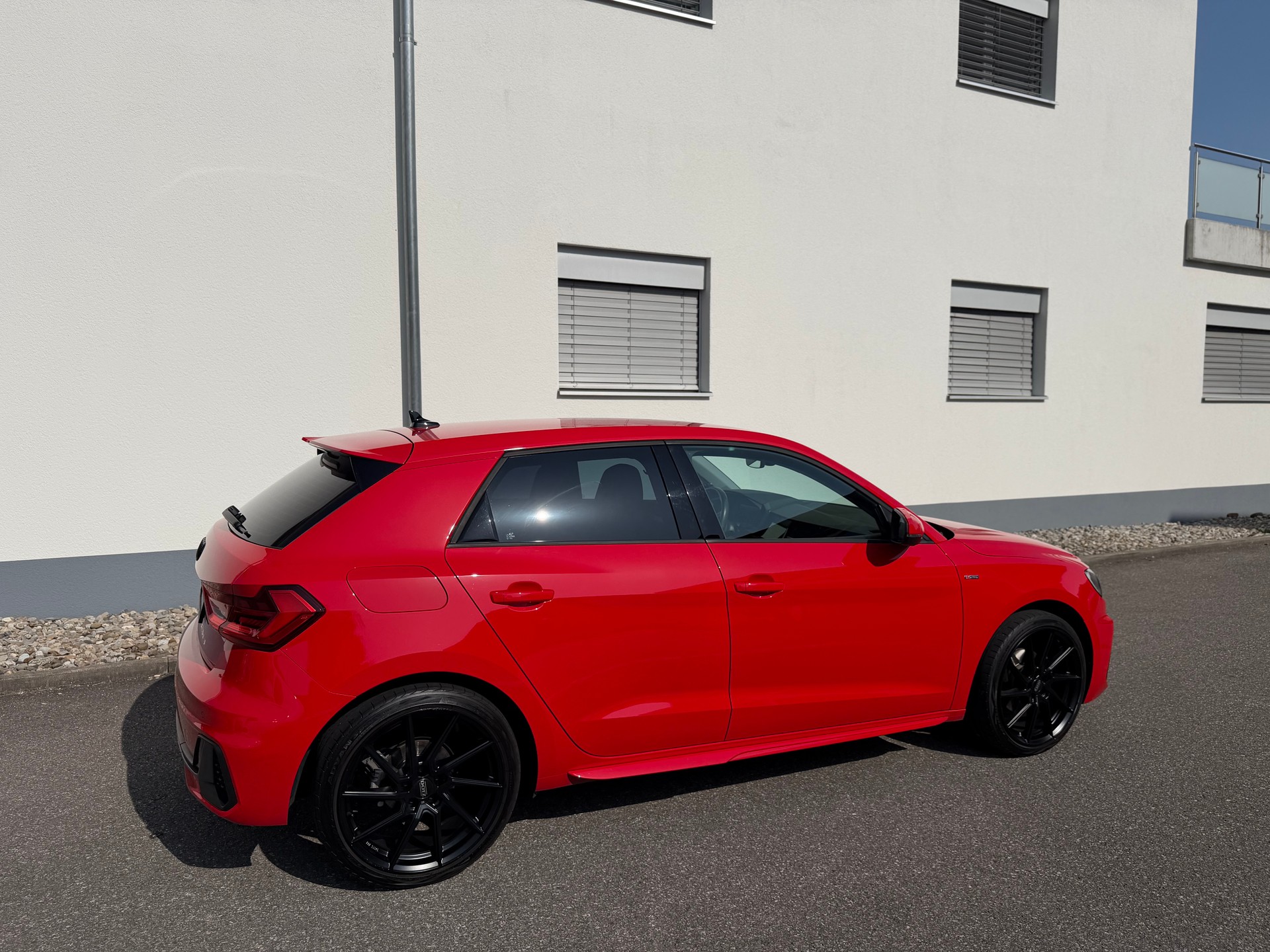 AUDI A1 Sportback 35 TFSI S Line S-tronic-image-4
