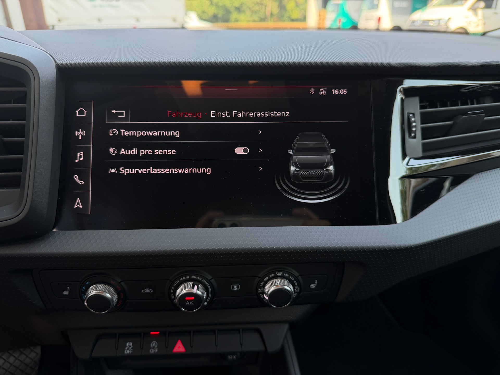 AUDI A1 Sportback 35 TFSI S Line S-tronic-image-23