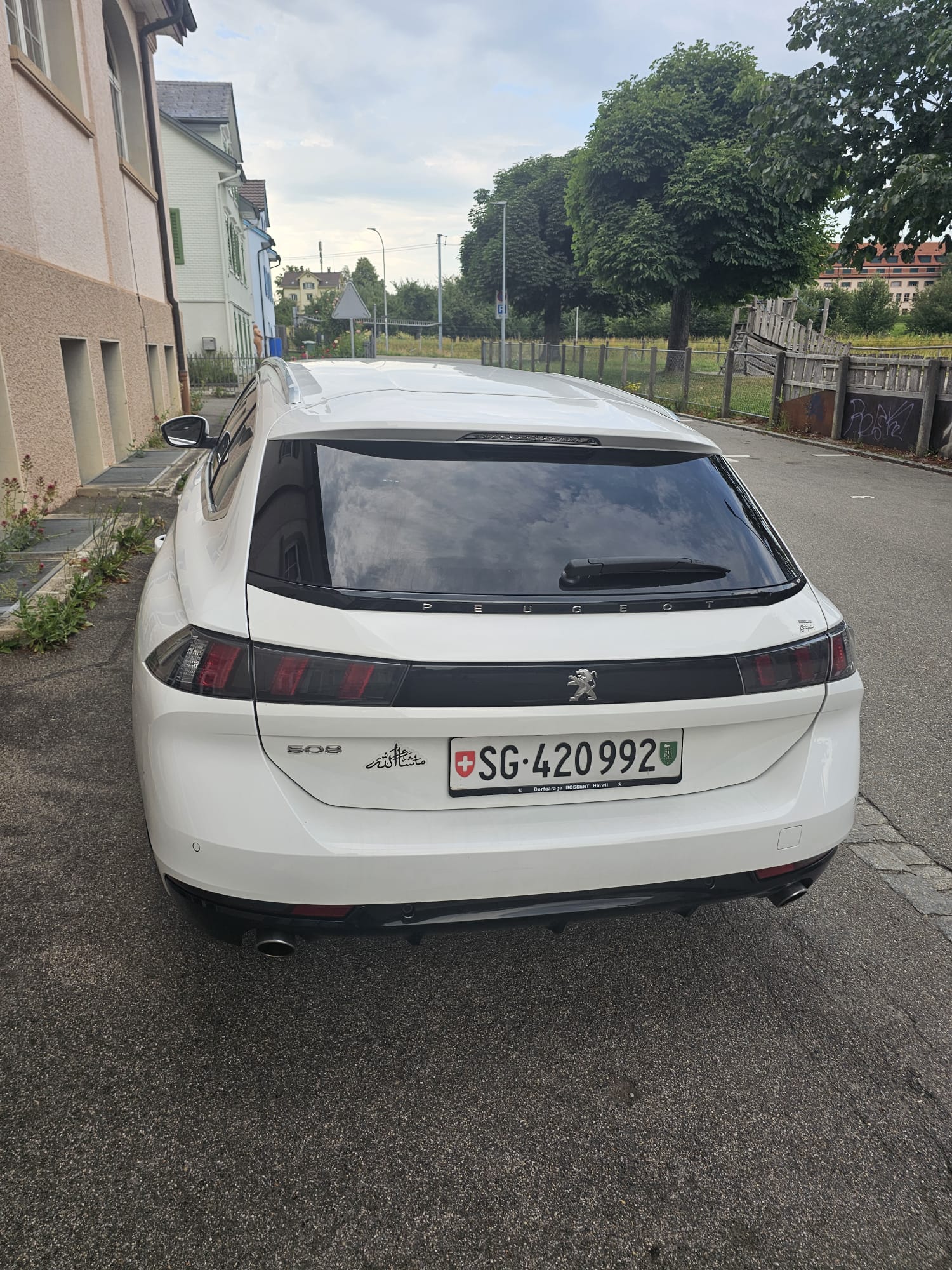 PEUGEOT 508 SW 1.6 Pure Tech Allure EAT8-image-7
