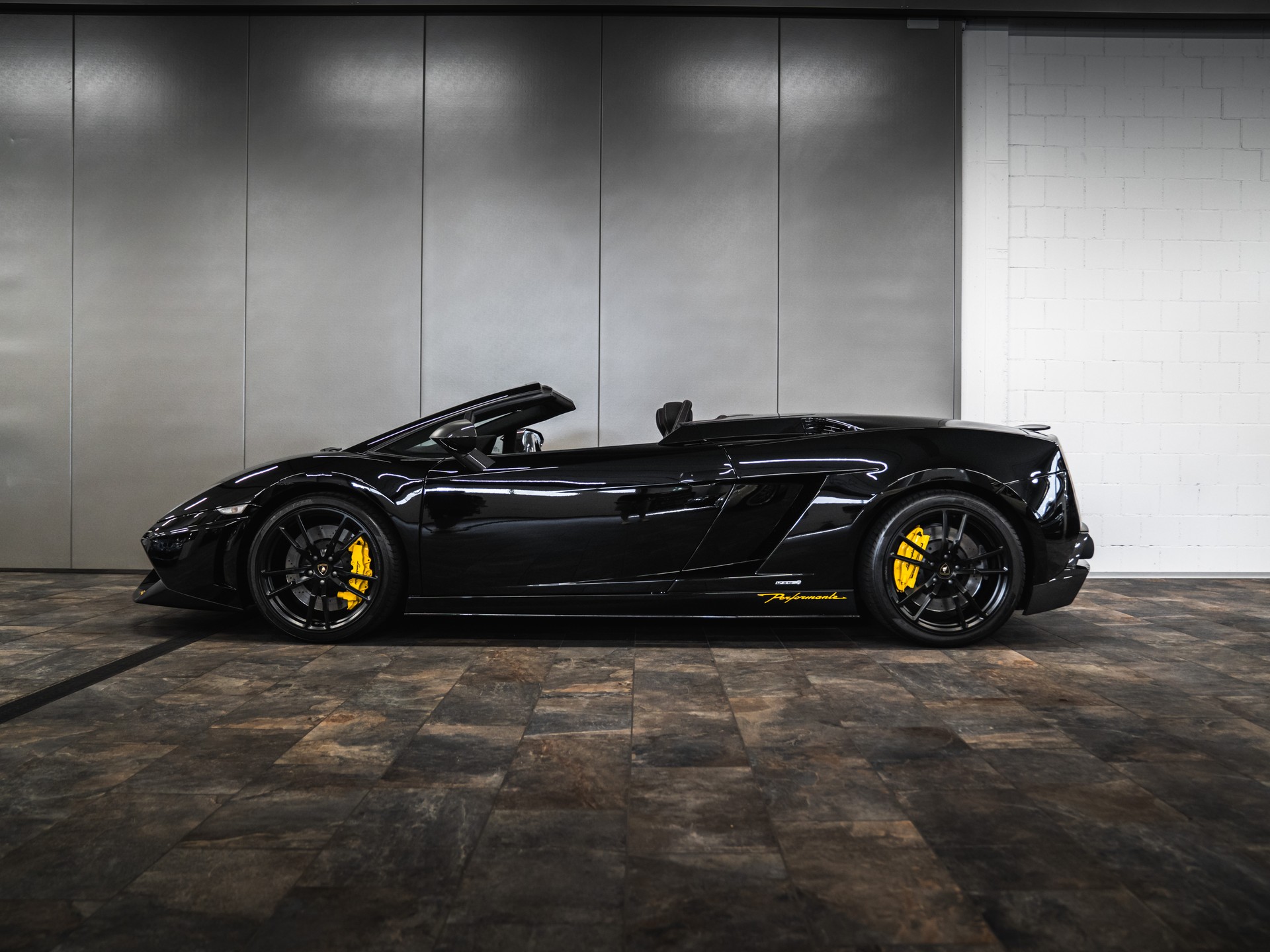 LAMBORGHINI Gallardo LP570-4 Spyder Performante E-Gear-image-3