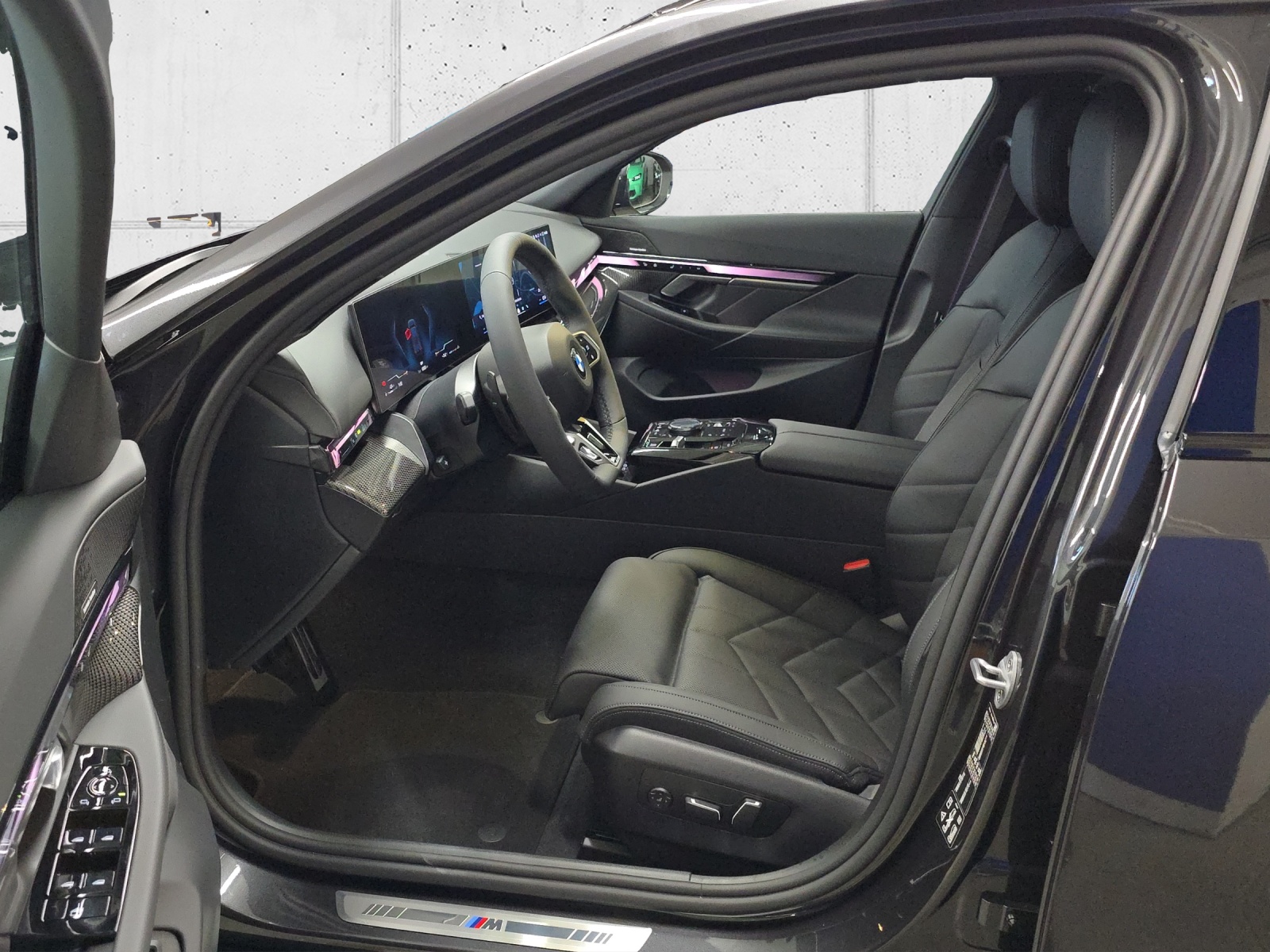 BMW 540d xDrive 48V Touring M Sport Pro Steptronic-image-9