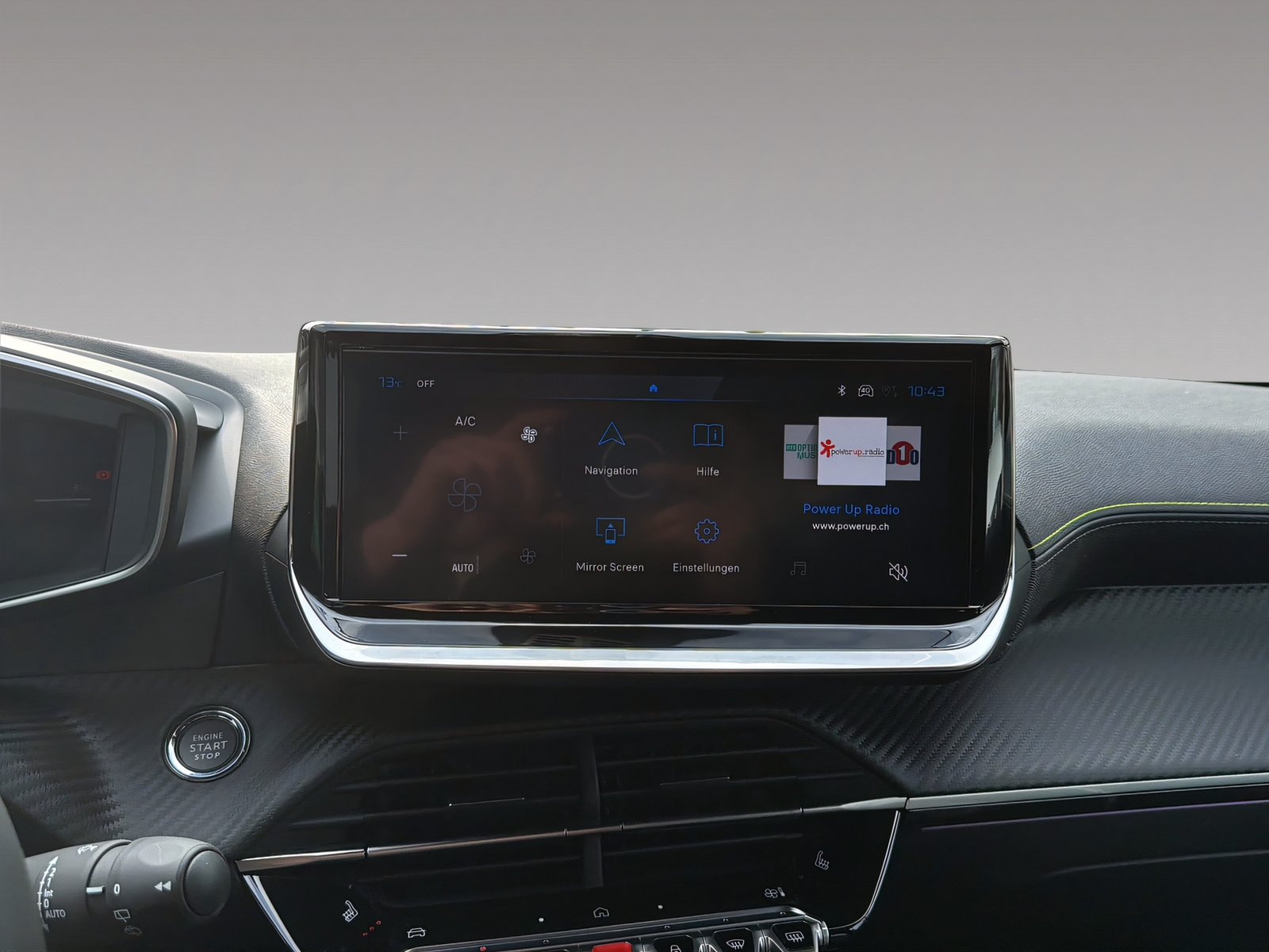 PEUGEOT 208 1.2 Hybrid 145 GT Exclusive-image-9