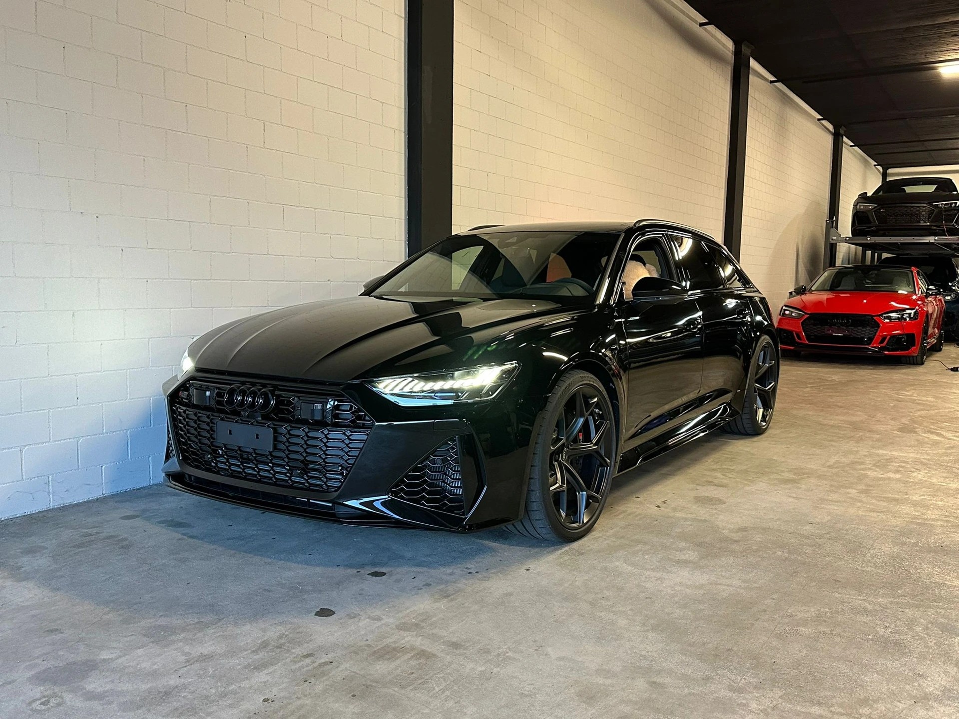 AUDI RS6 Avant 4.0 TFSI V8 Performance quattro ABT 720 PS / 950 NM-showroom-element-1