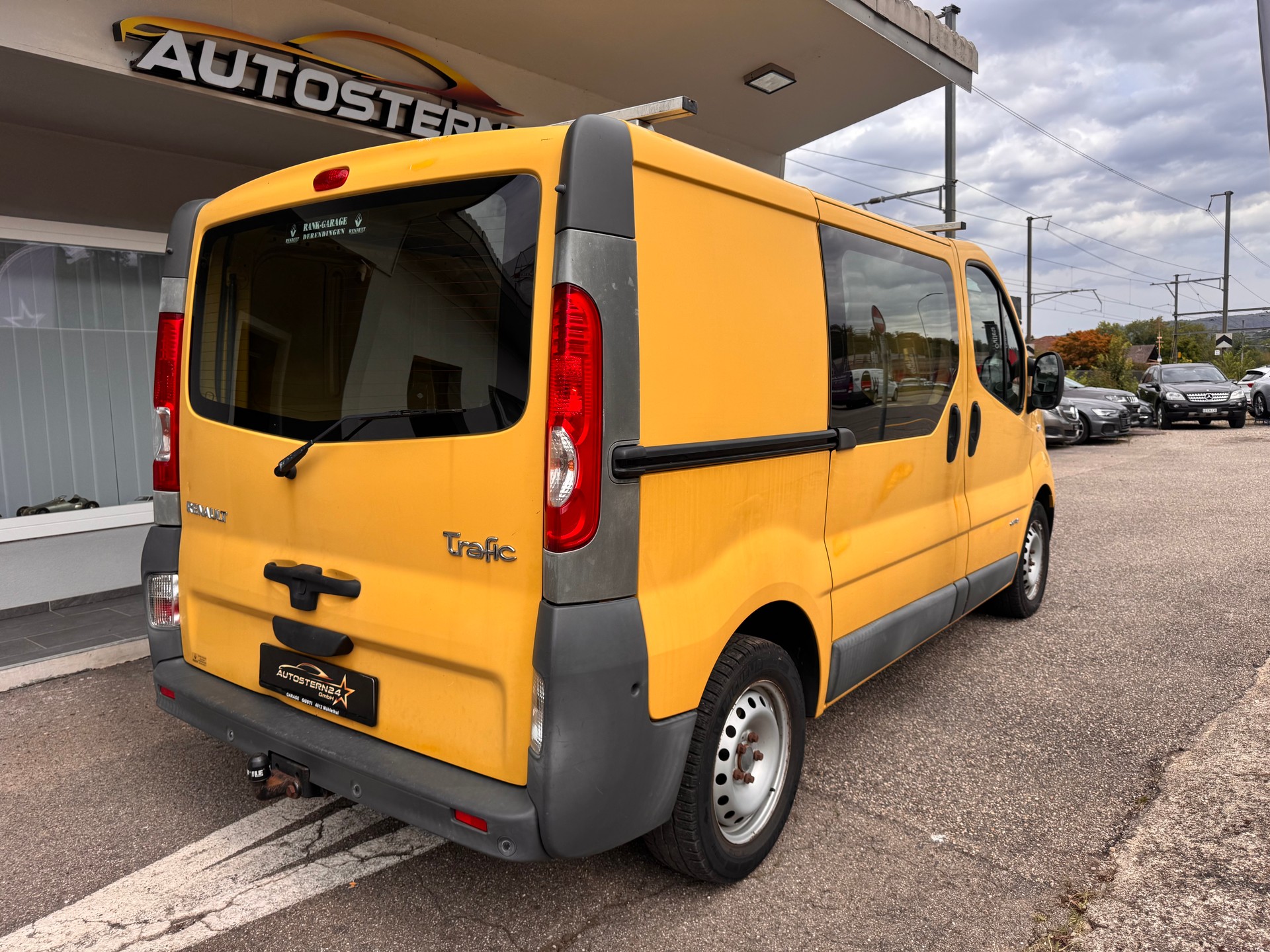 RENAULT Trafic 2.0 dCi 115 2.9t L2H1*Frisch MFK*AHK*-image-4
