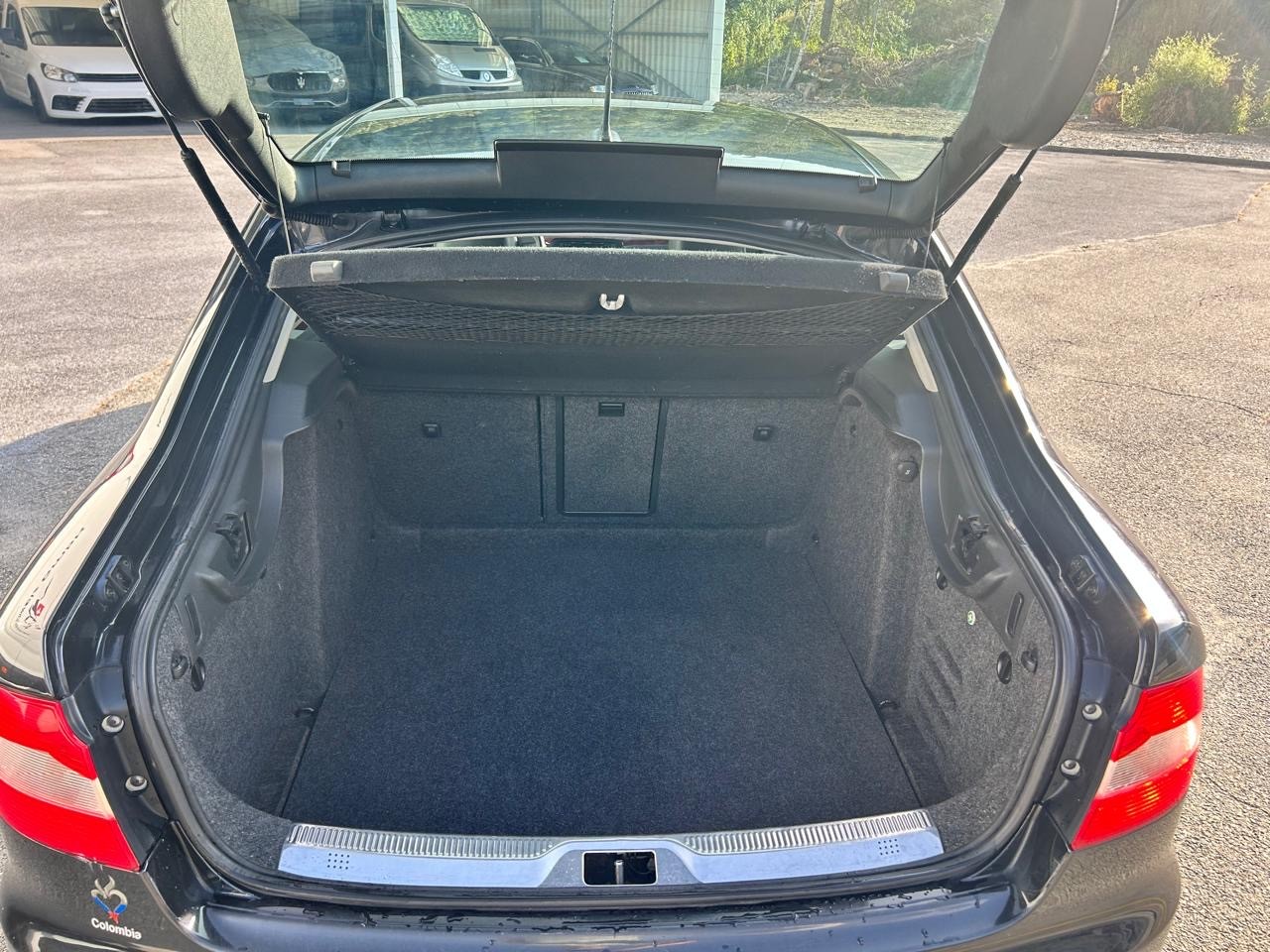 SKODA 1.8 TSI Ambition-image-2