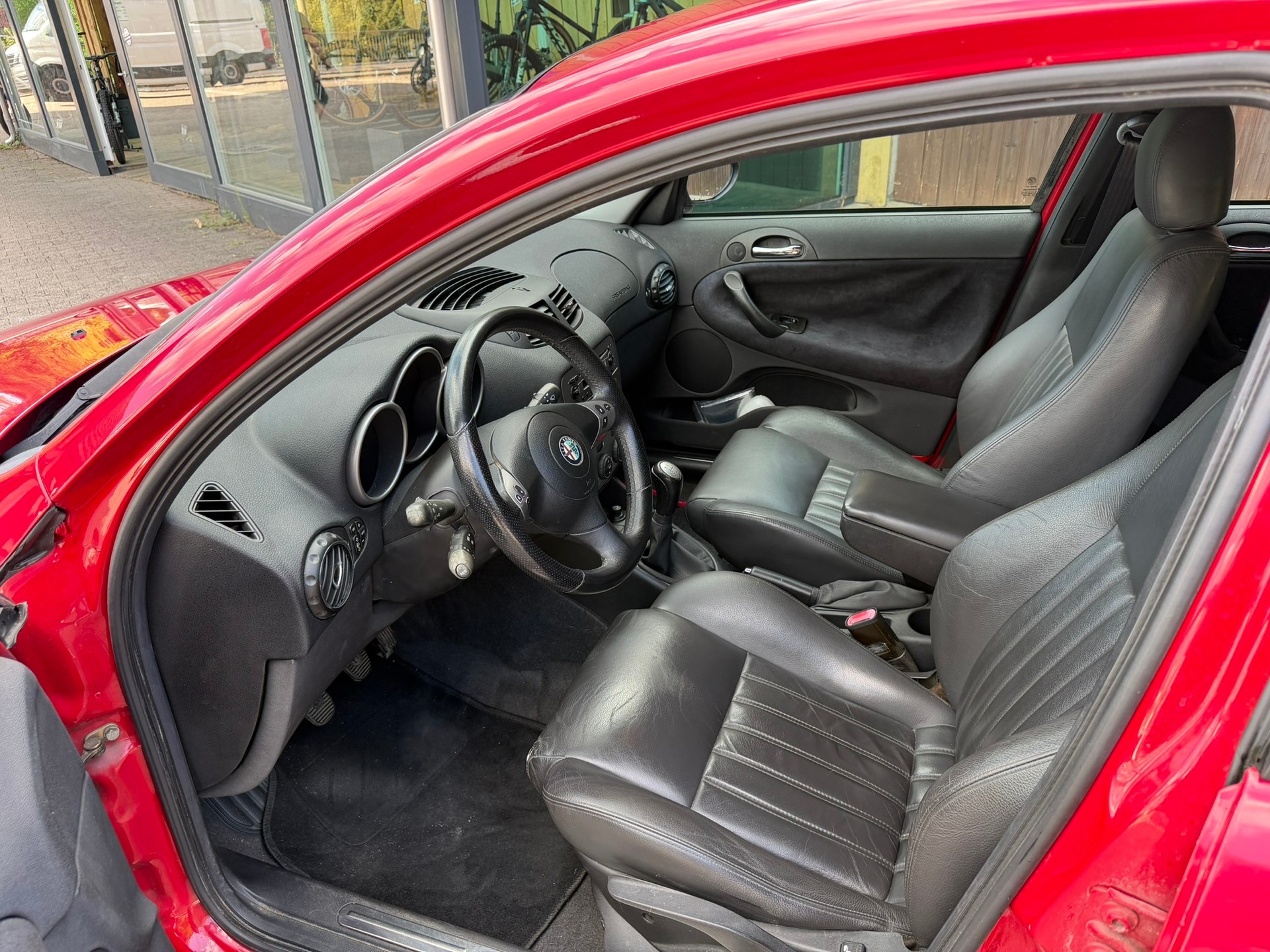 ALFA ROMEO 147 2.0 TS 16V Distinctive-image-6