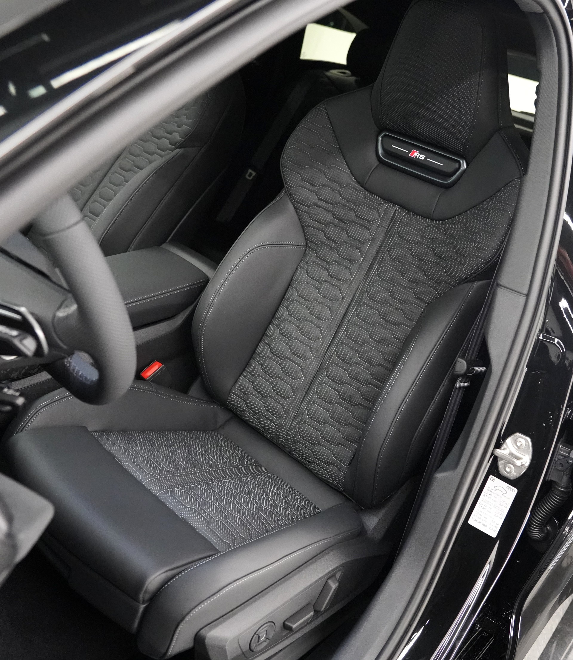 AUDI RS5 Av TFSI 470kW Tiptronic quattro-image-8