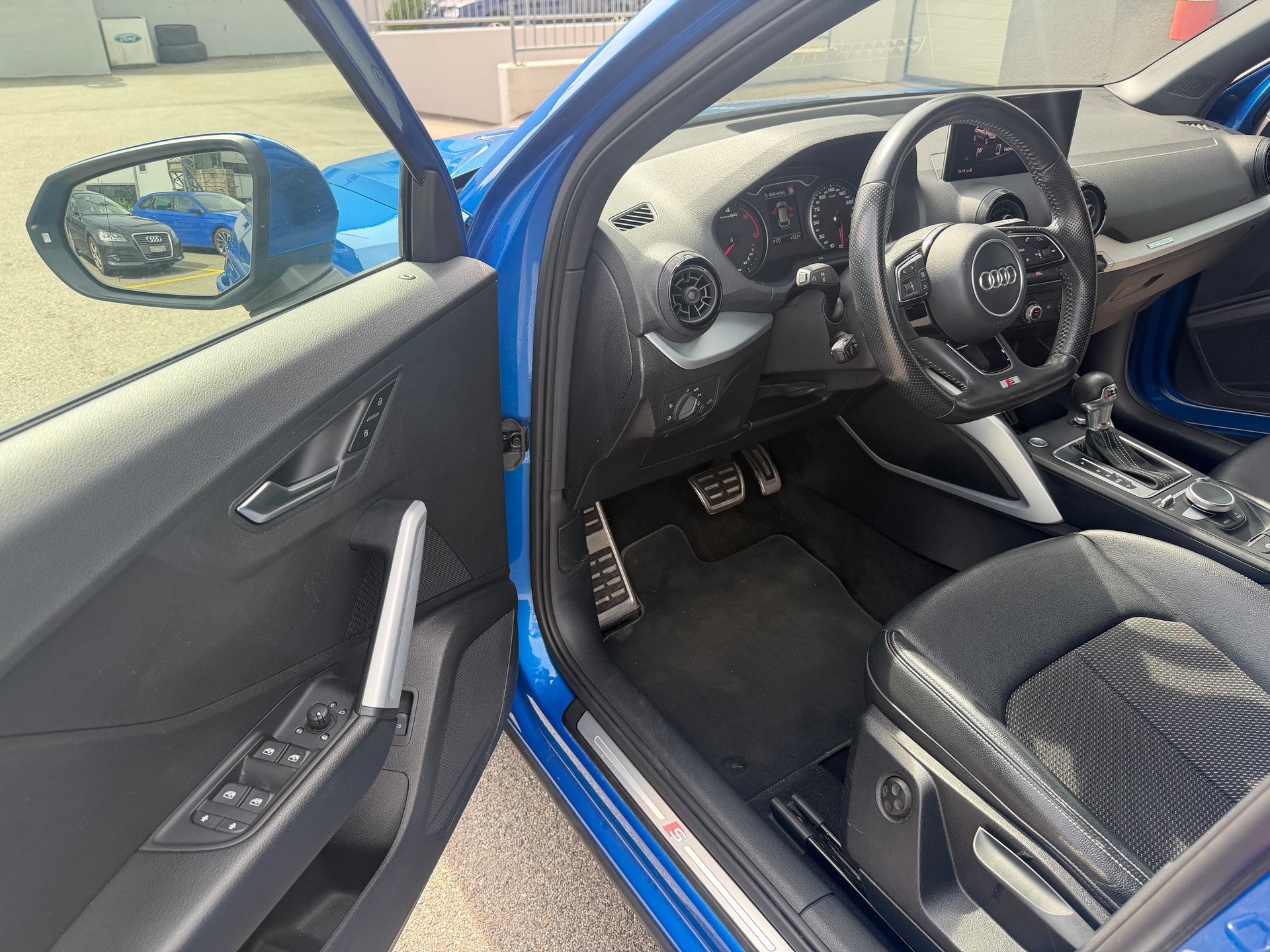 AUDI Q2 2.0 TDI sport quattro S-tronic-image-9