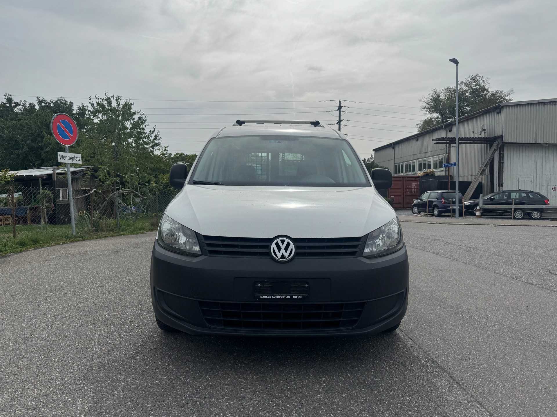 VW Caddy Maxi 1.6 TDI Blue Motion Technology-image-1