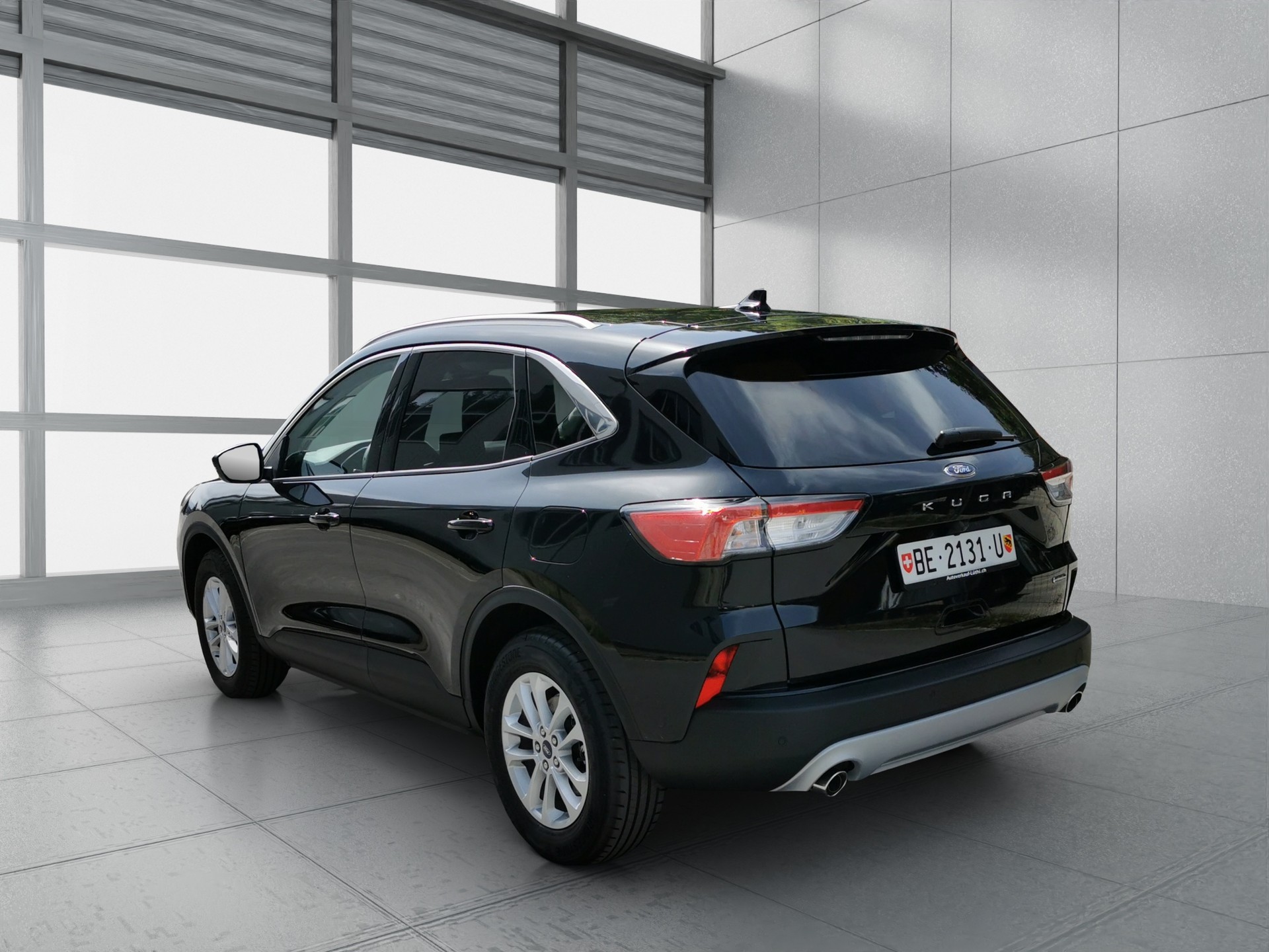 FORD Kuga 2.5 FHEV Titanium X 4WD-image-2
