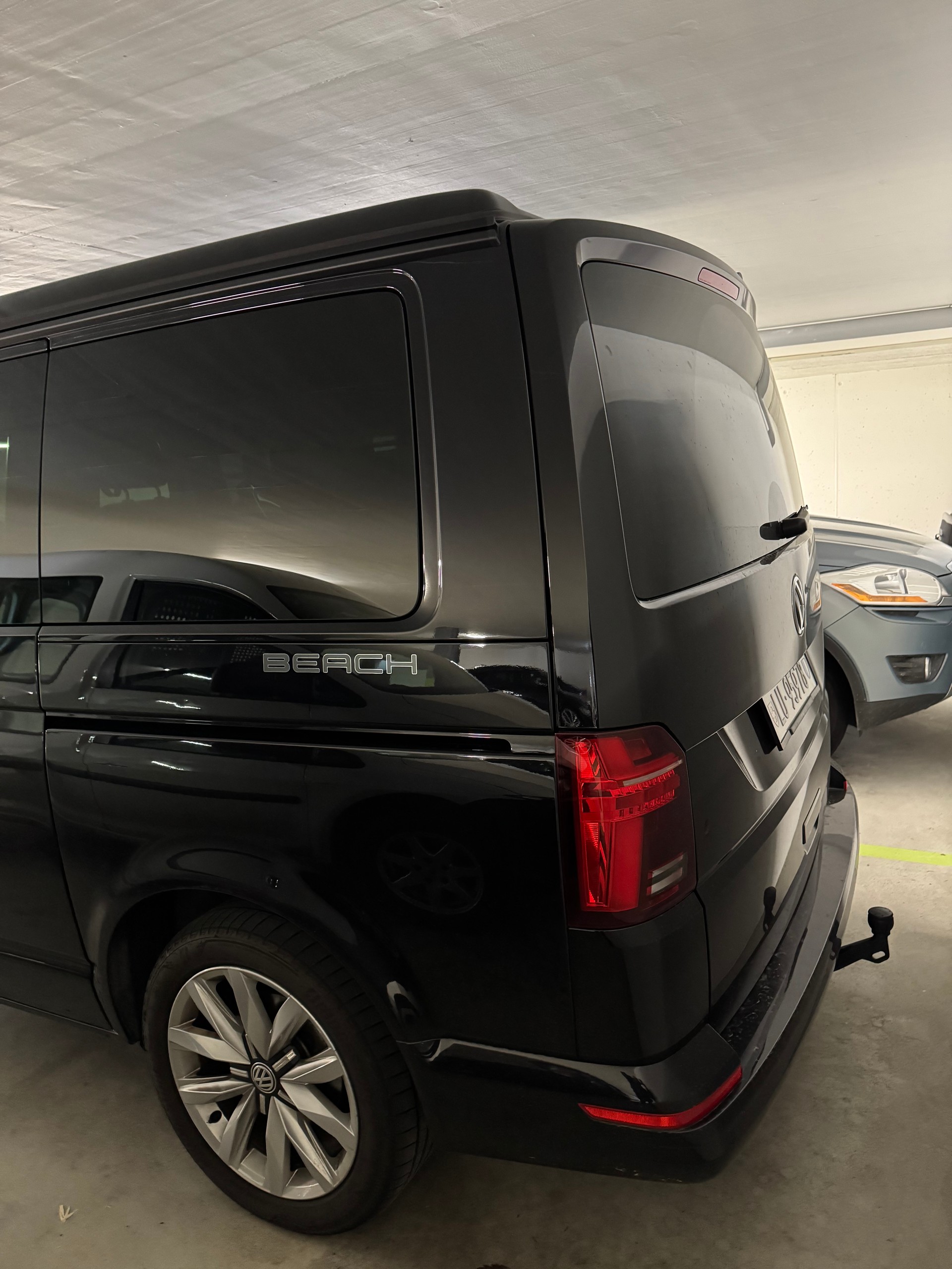 VW California Beach Liberty 4Motion-image-2