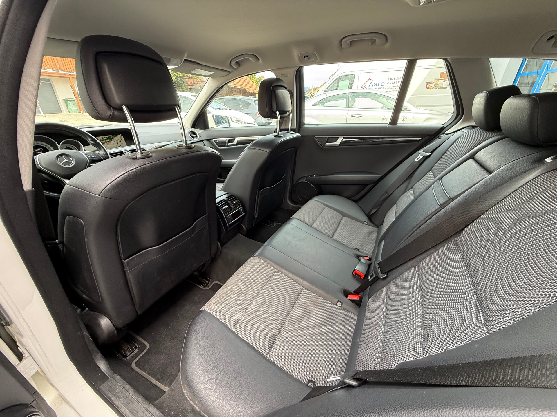 MERCEDES-BENZ C 250 CDI Avantgarde 4Matic 7G-Tronic-image-9