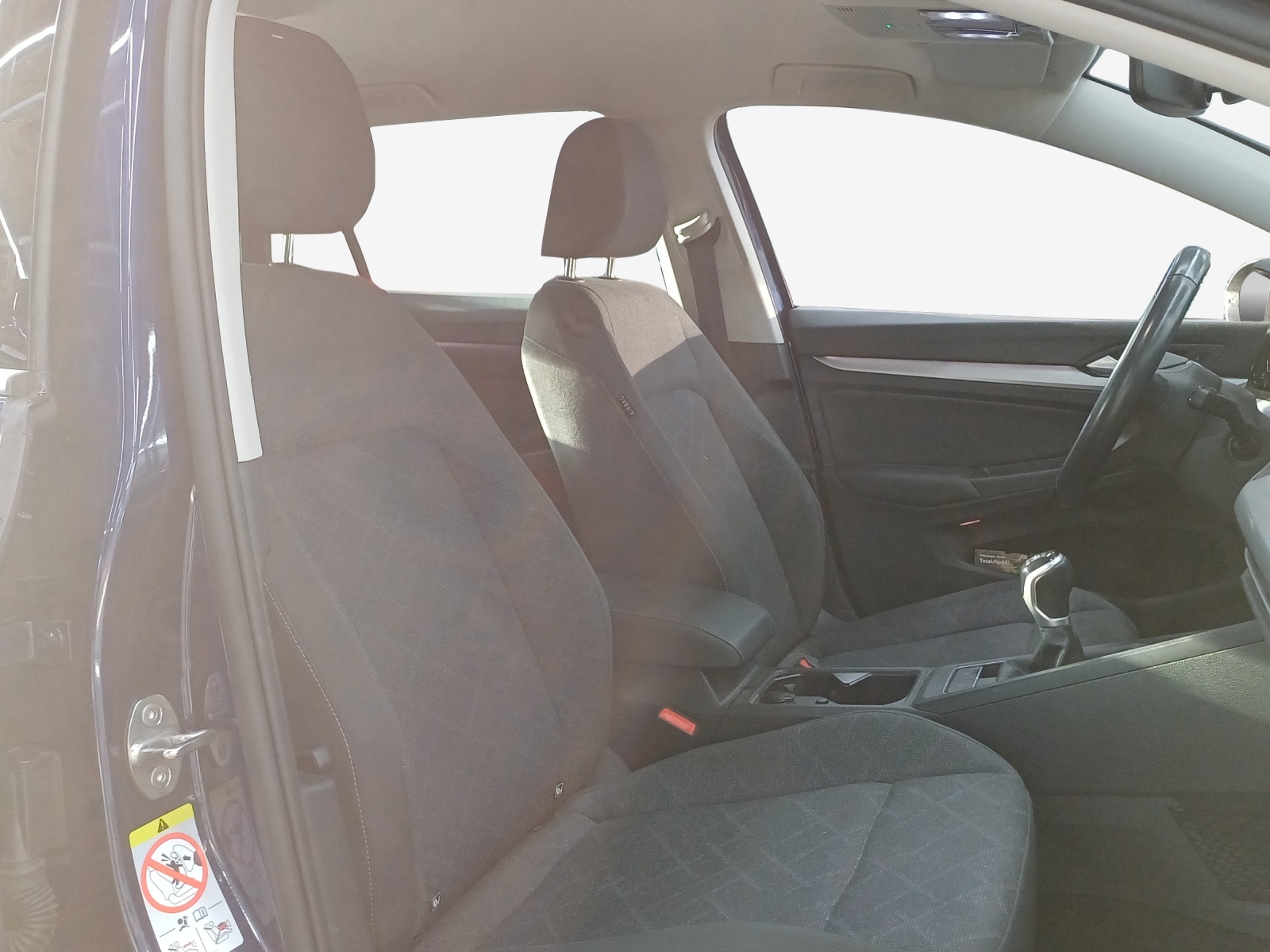 VW Golf Variant 1.5 TSI Life-image-15