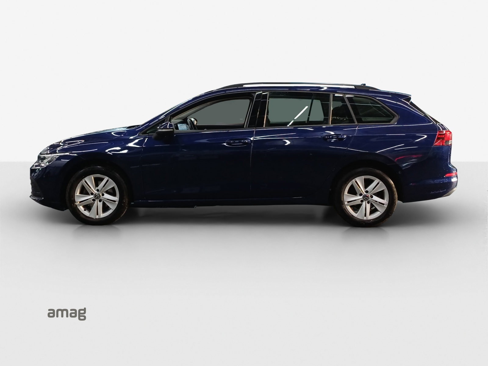 VW Golf Variant 1.5 TSI Life-image-1