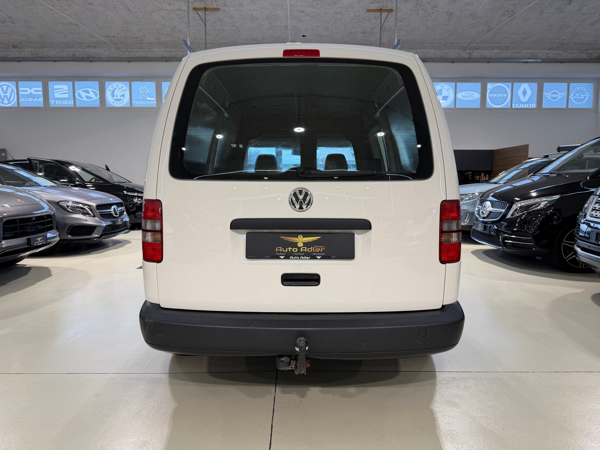 VW Caddy Maxi 1.6 TDI-image-4