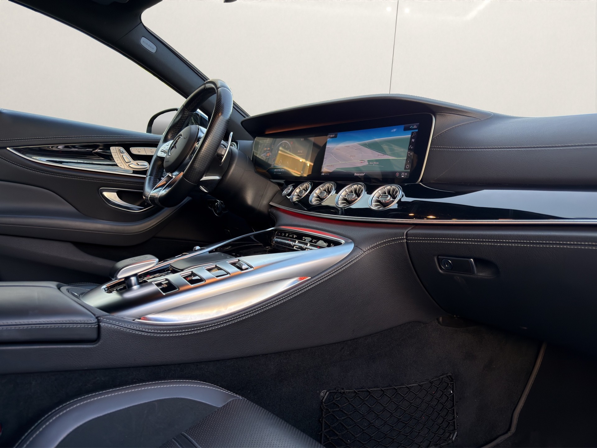 MERCEDES-BENZ AMG GT 4 63 S 4Matic+ Speedshift MCT-image-13