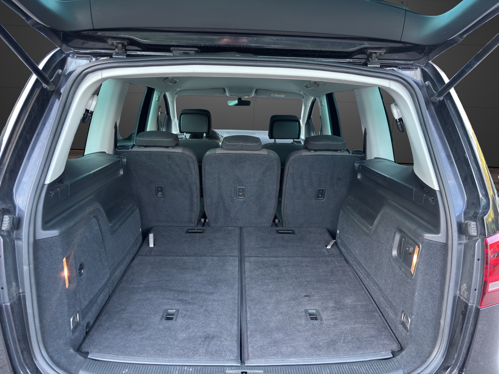 VW Sharan 2.0 TDI BMT Comfortline 4Motion DSG-image-12