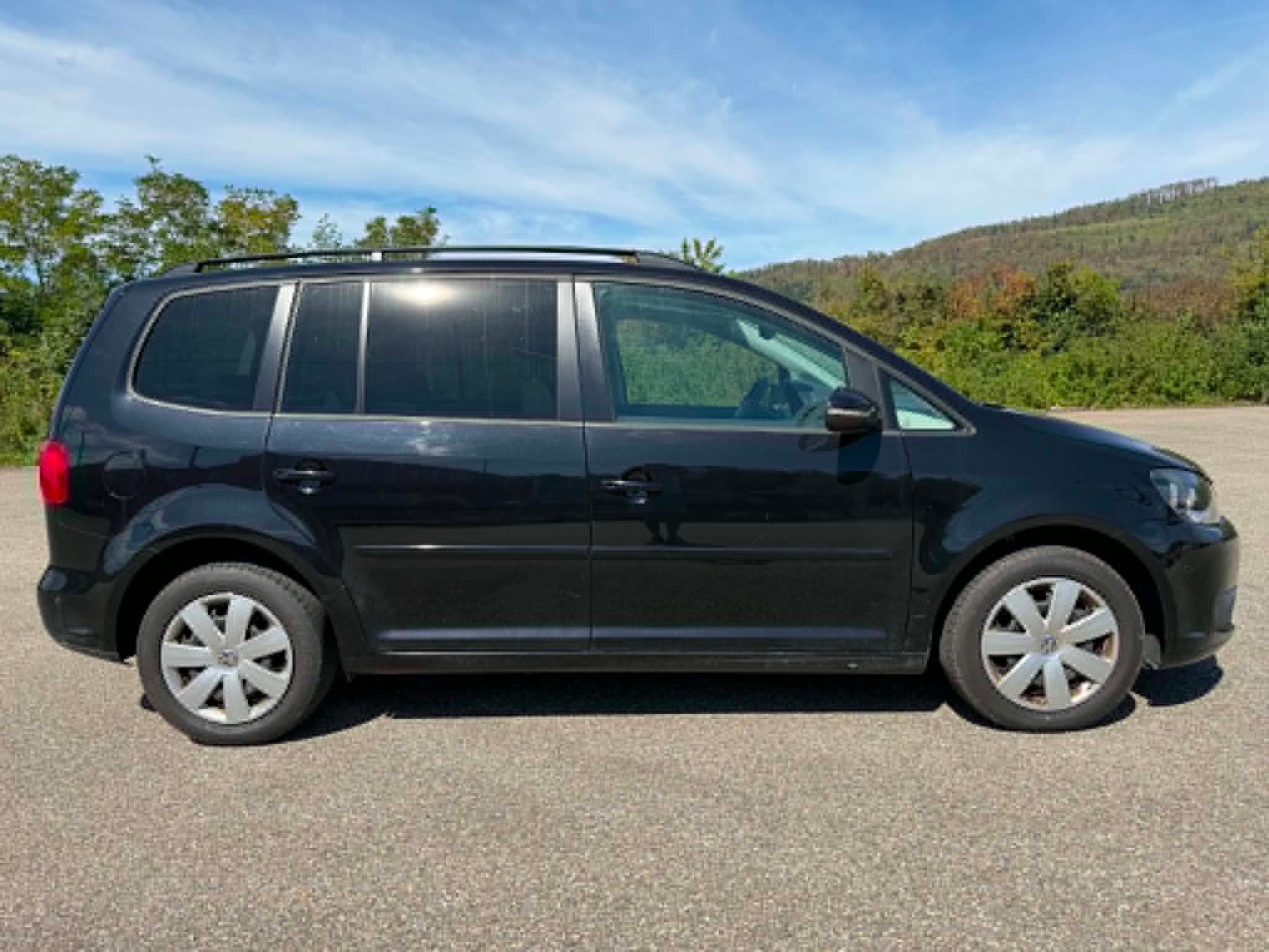 VW Touran 1.4 TSI Highline DSG-image-4