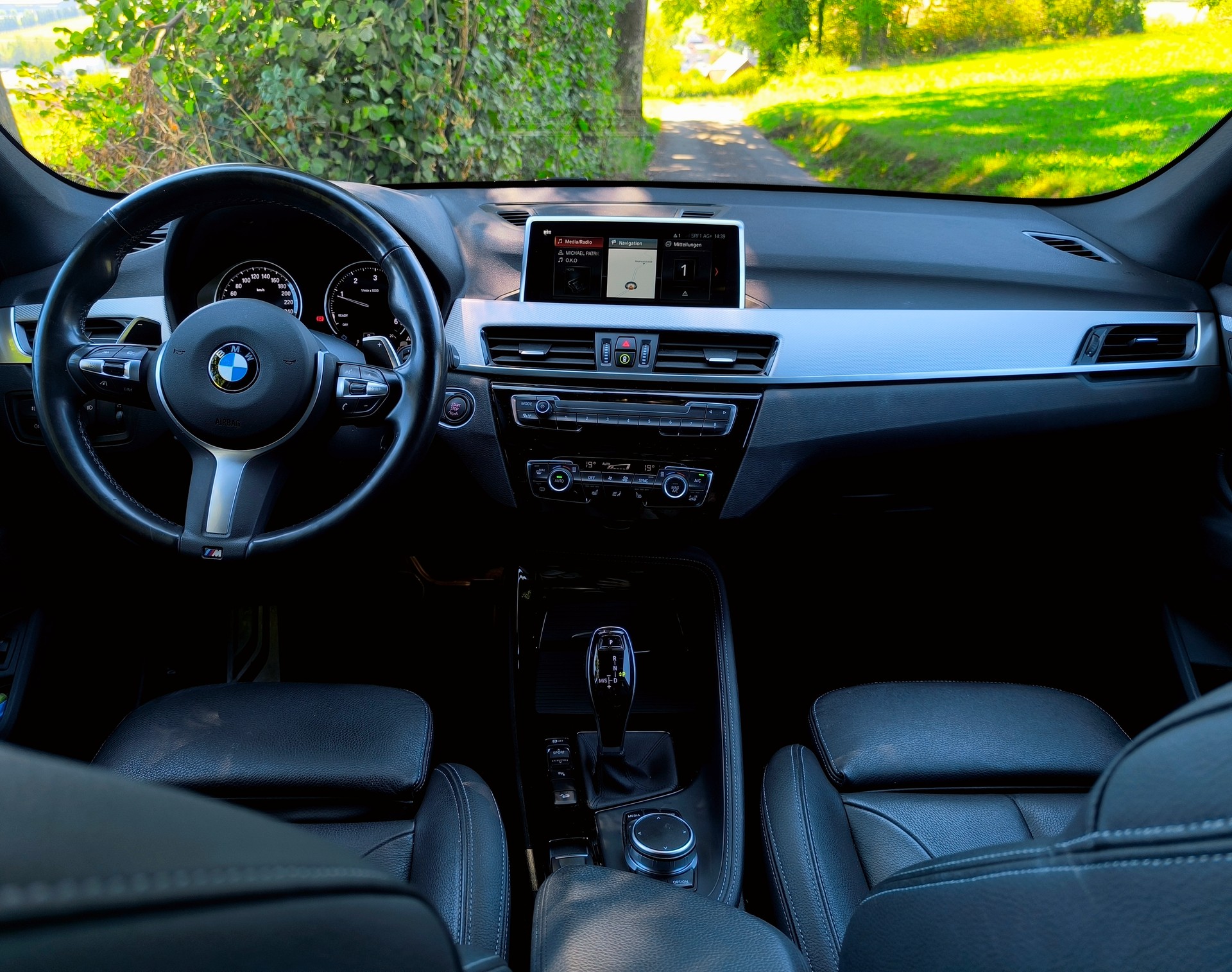 BMW 20d xDrive 20d M Sport-image-1