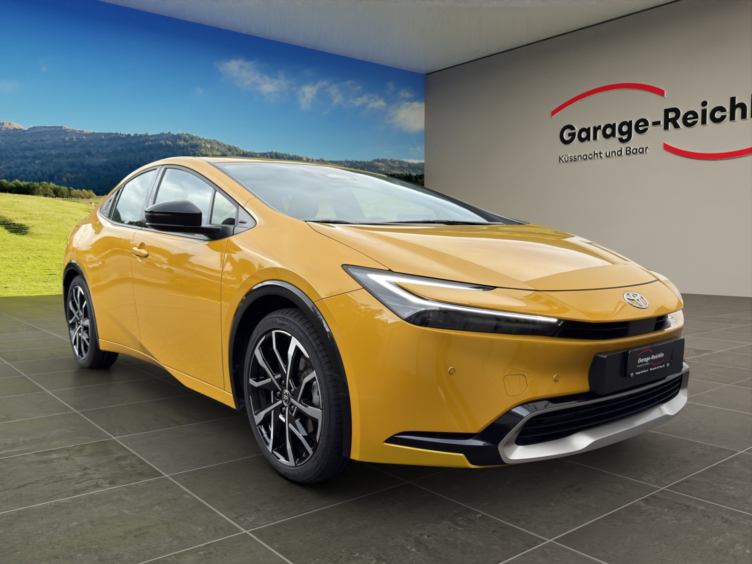 TOYOTA Prius 2.0 Plug-In-Hybrid Style-image-6
