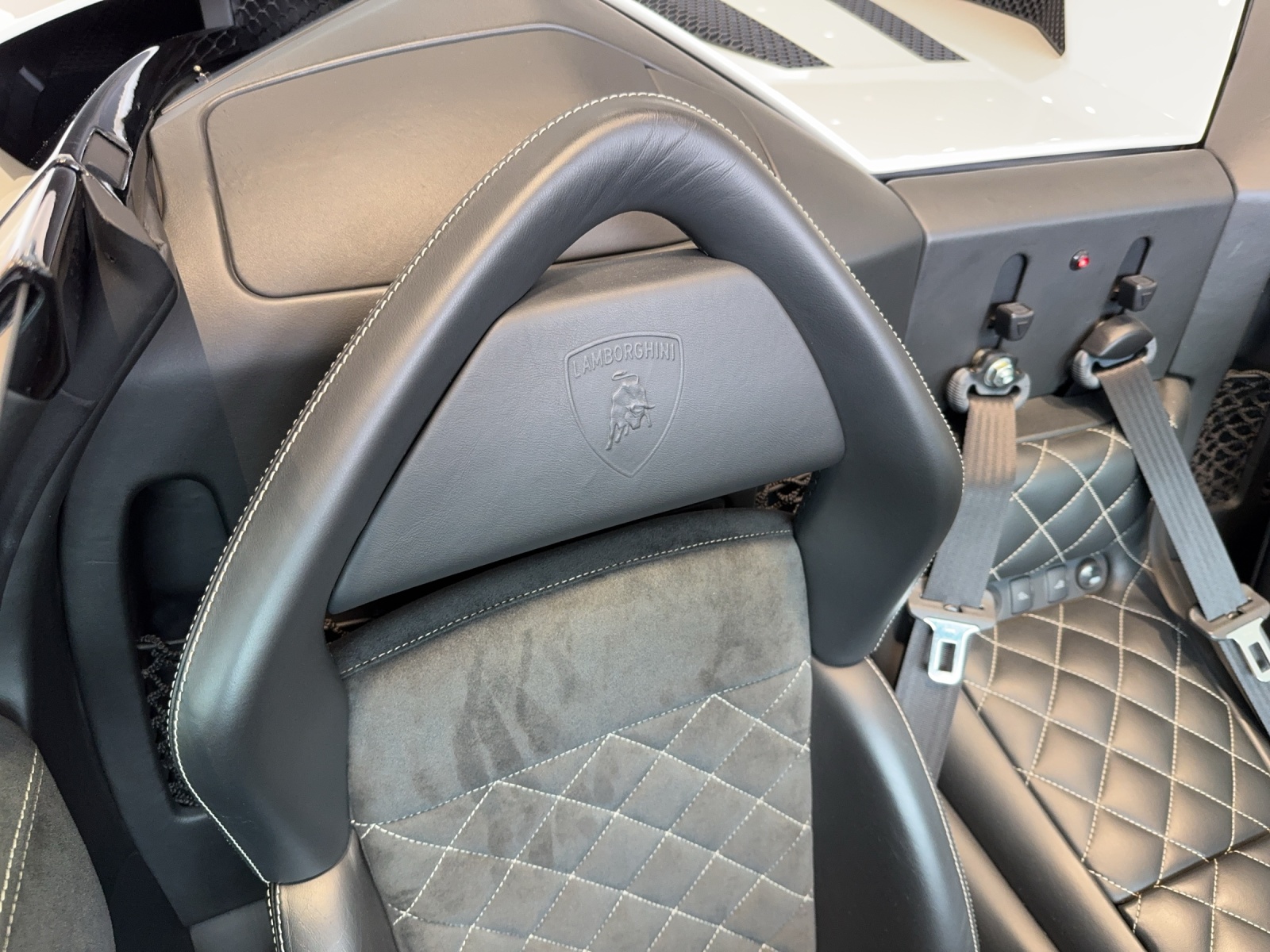 LAMBORGHINI Murciélago Roadster 6.5-image-11