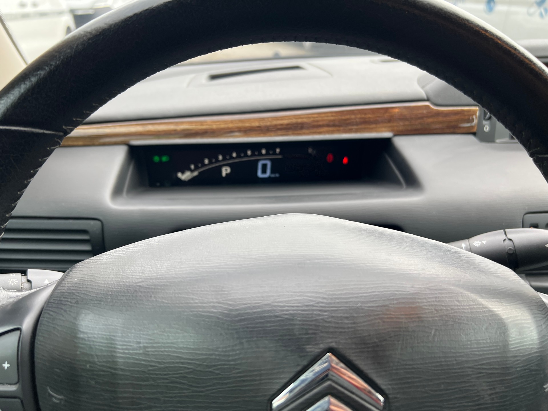 CITROEN C6 Sedan 3.0 HDi V6 Exclusive Automatic-image-13
