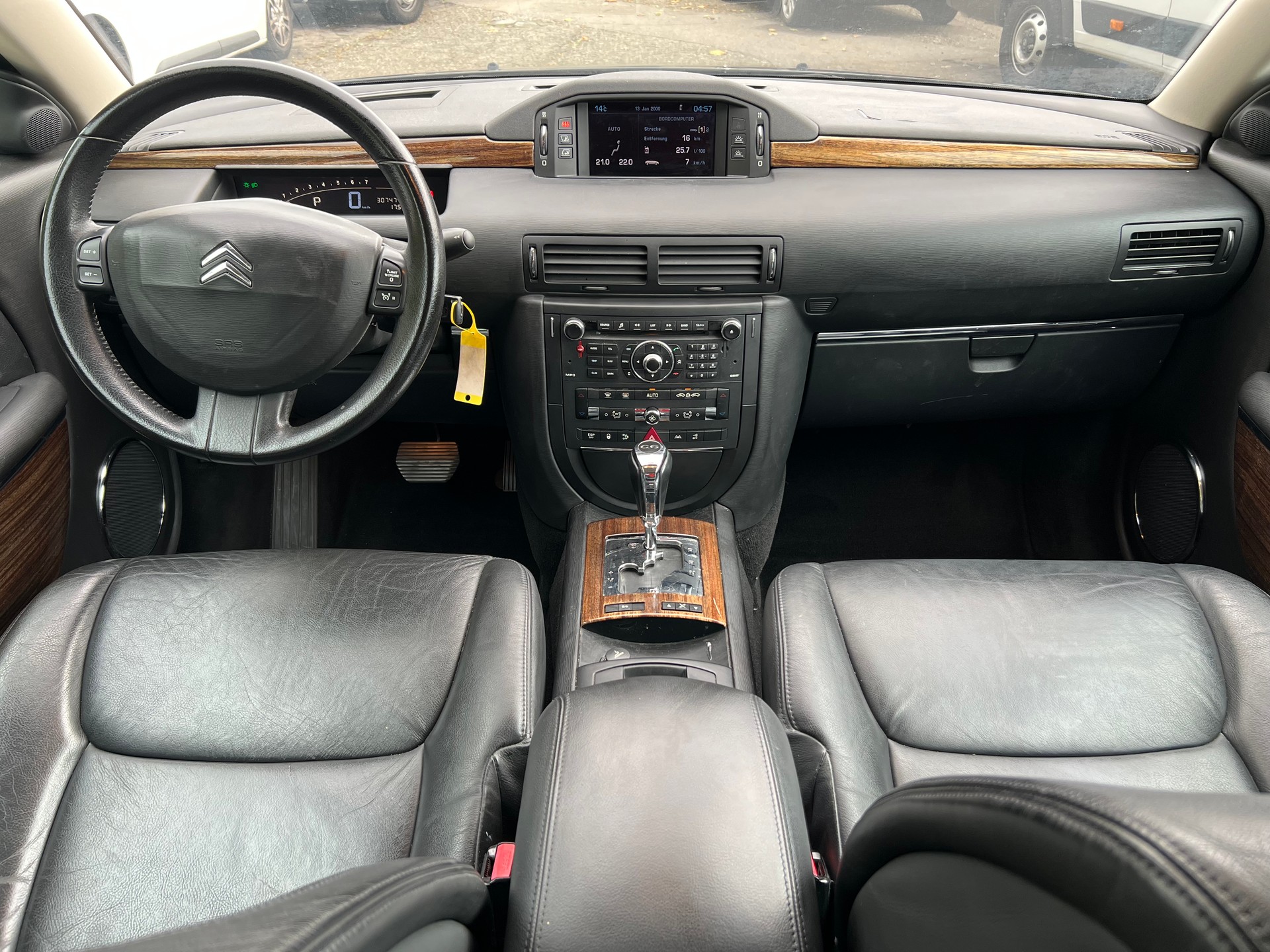 CITROEN C6 Sedan 3.0 HDi V6 Exclusive Automatic-image-12