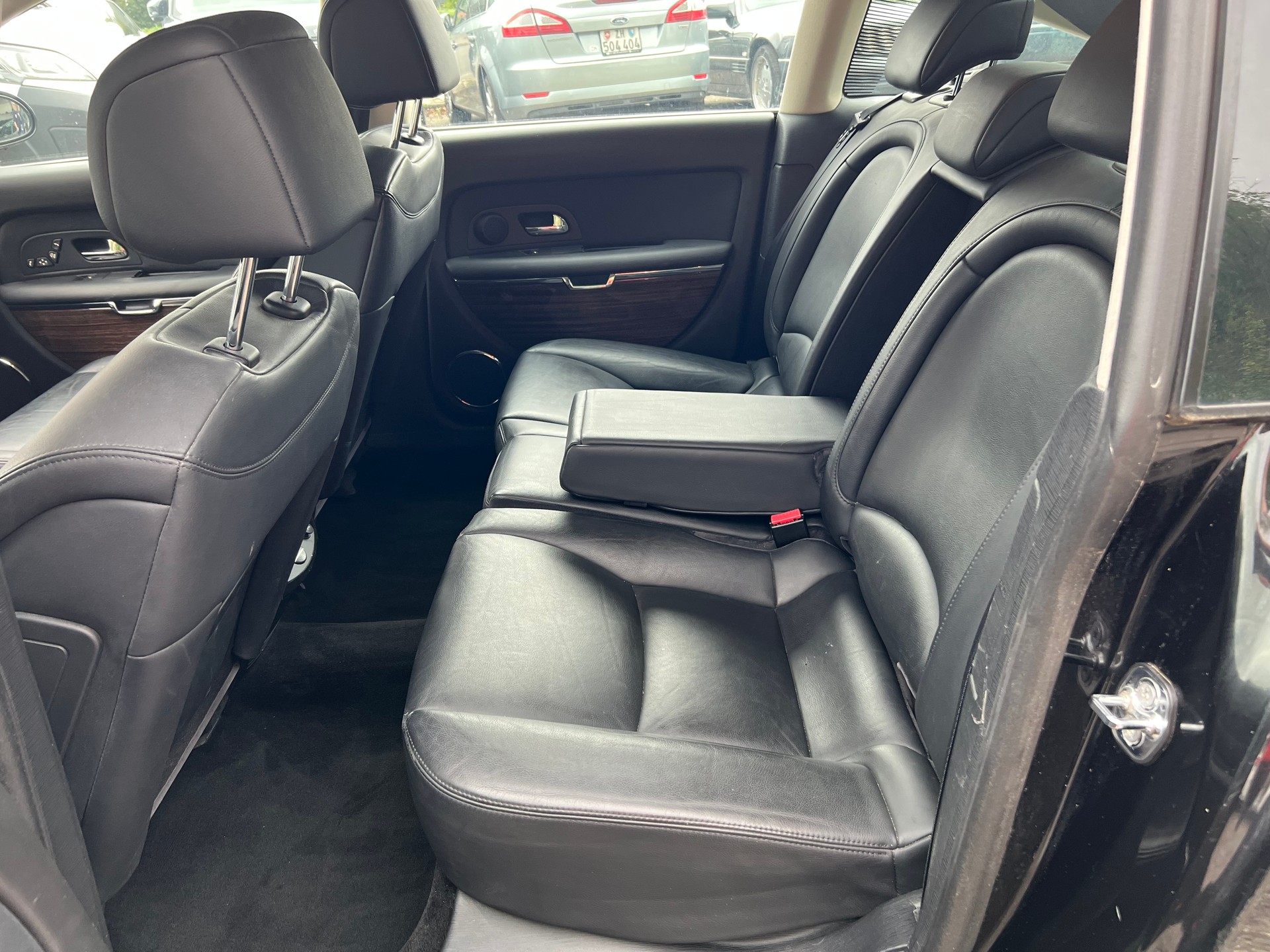 CITROEN C6 Sedan 3.0 HDi V6 Exclusive Automatic-image-9