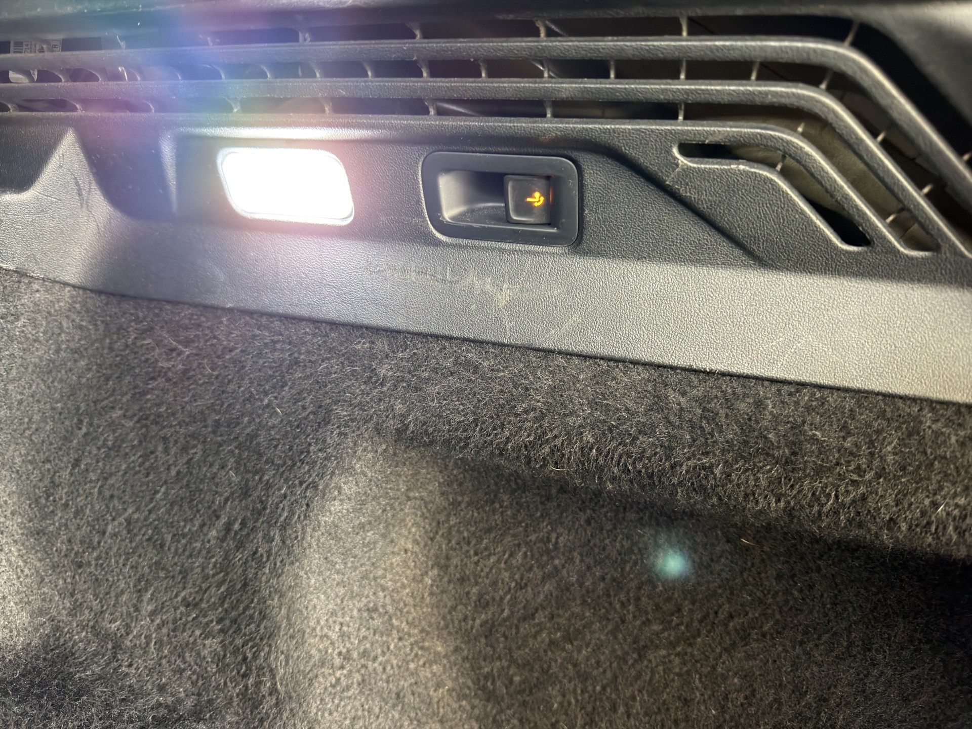 VW ID.4 Pro Performance 77 kWh Max-image-29