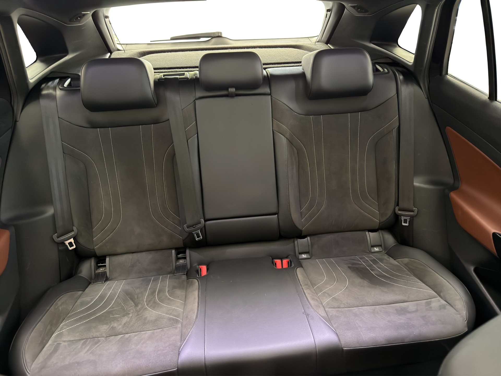 VW ID.4 Pro Performance 77 kWh Max-image-9