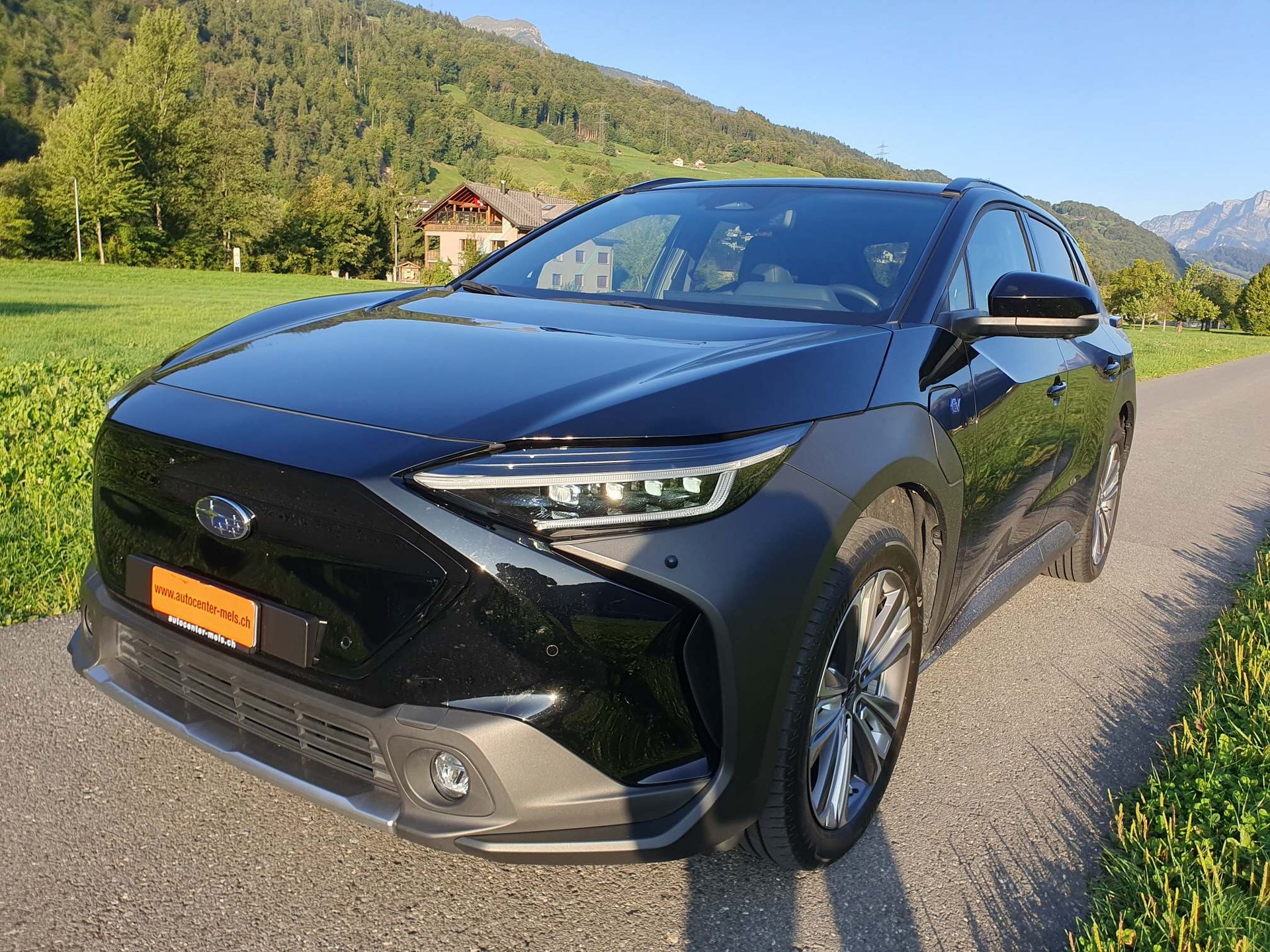 SUBARU Solterra eV Luxury AWD-image-3