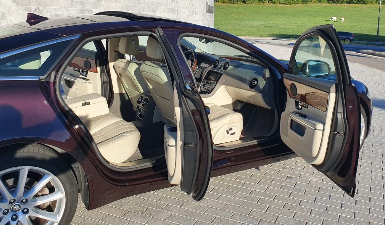 JAGUAR 3.0 V6 S/C Portfolio AWD-image-5