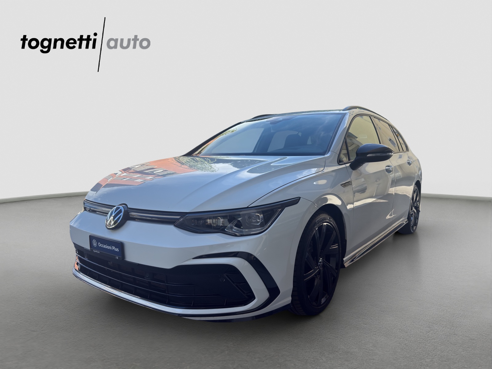 VW Golf Variant 2.0 TSI R-Line DSG 4Motion-image-6