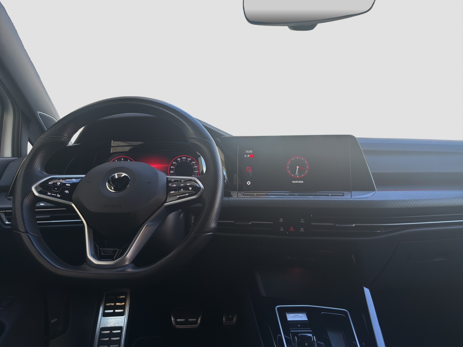 VW Golf Variant 2.0 TSI R-Line DSG 4Motion-image-8
