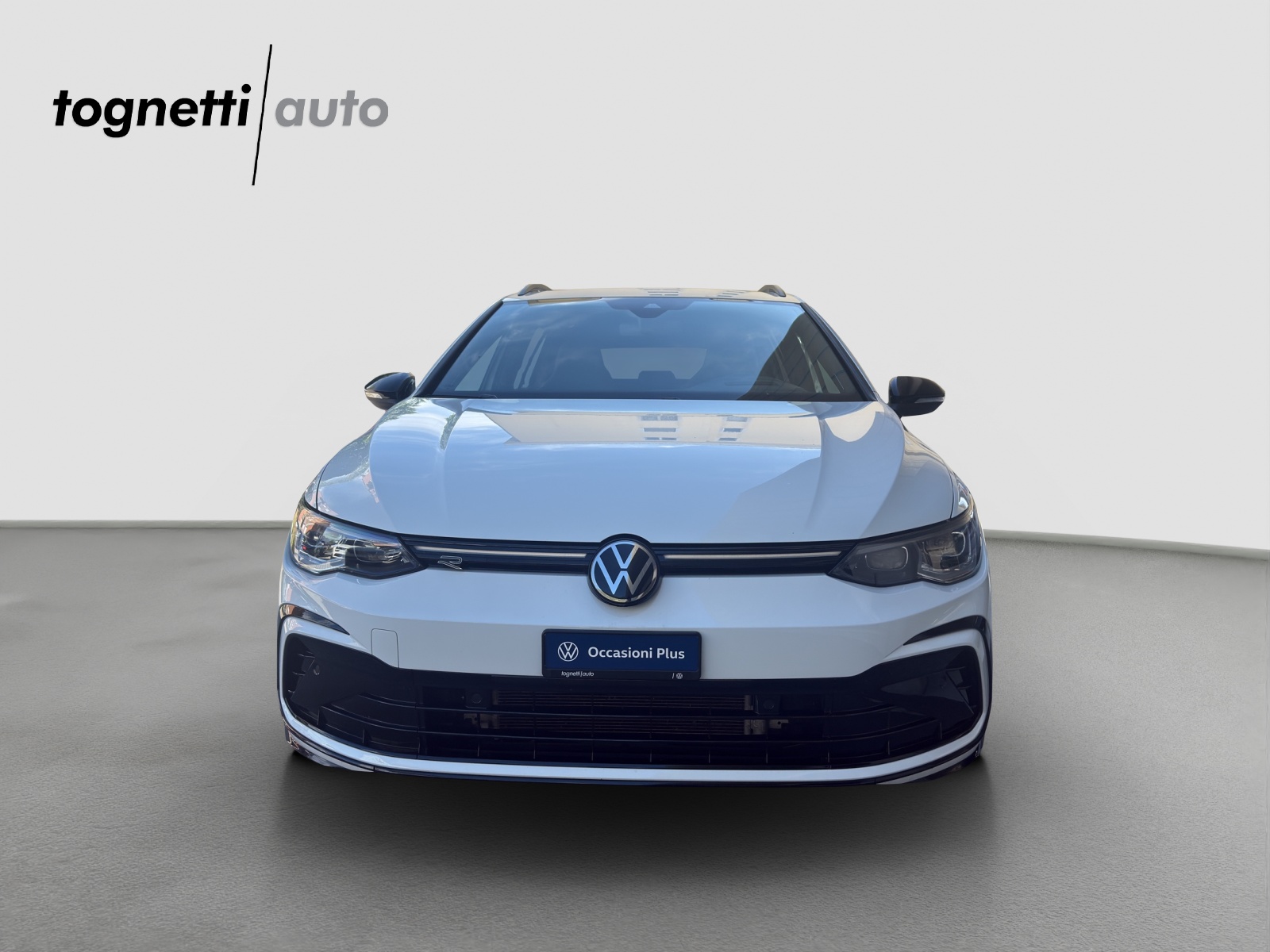 VW Golf Variant 2.0 TSI R-Line DSG 4Motion-image-0