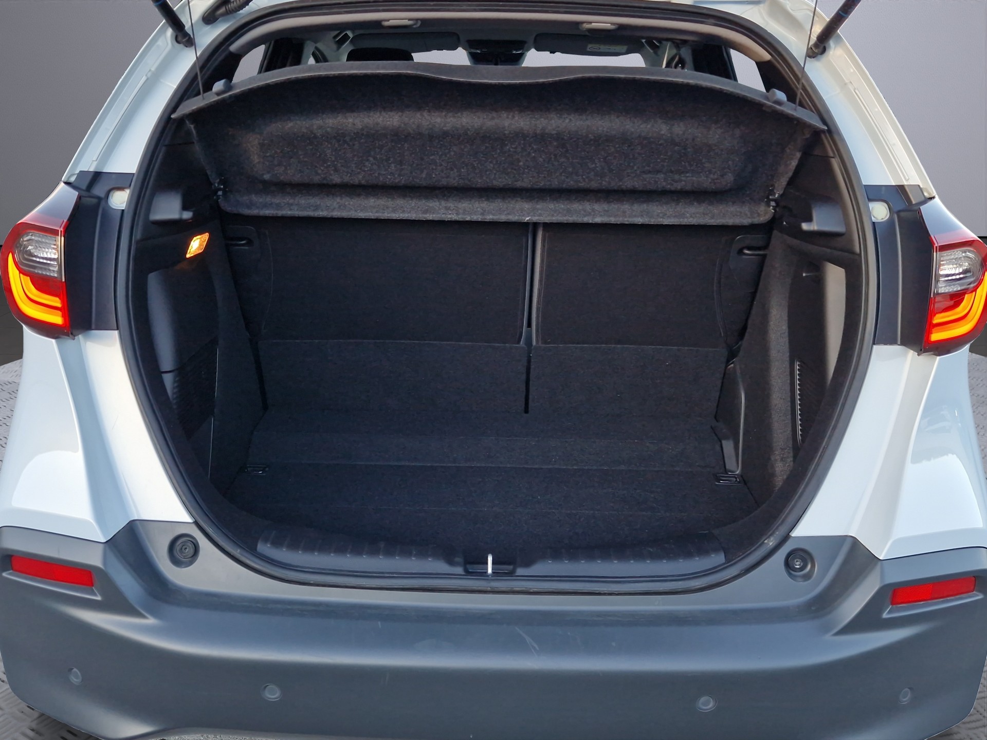 HONDA Jazz 1.5 i-MMD Crosstar Executive-image-21