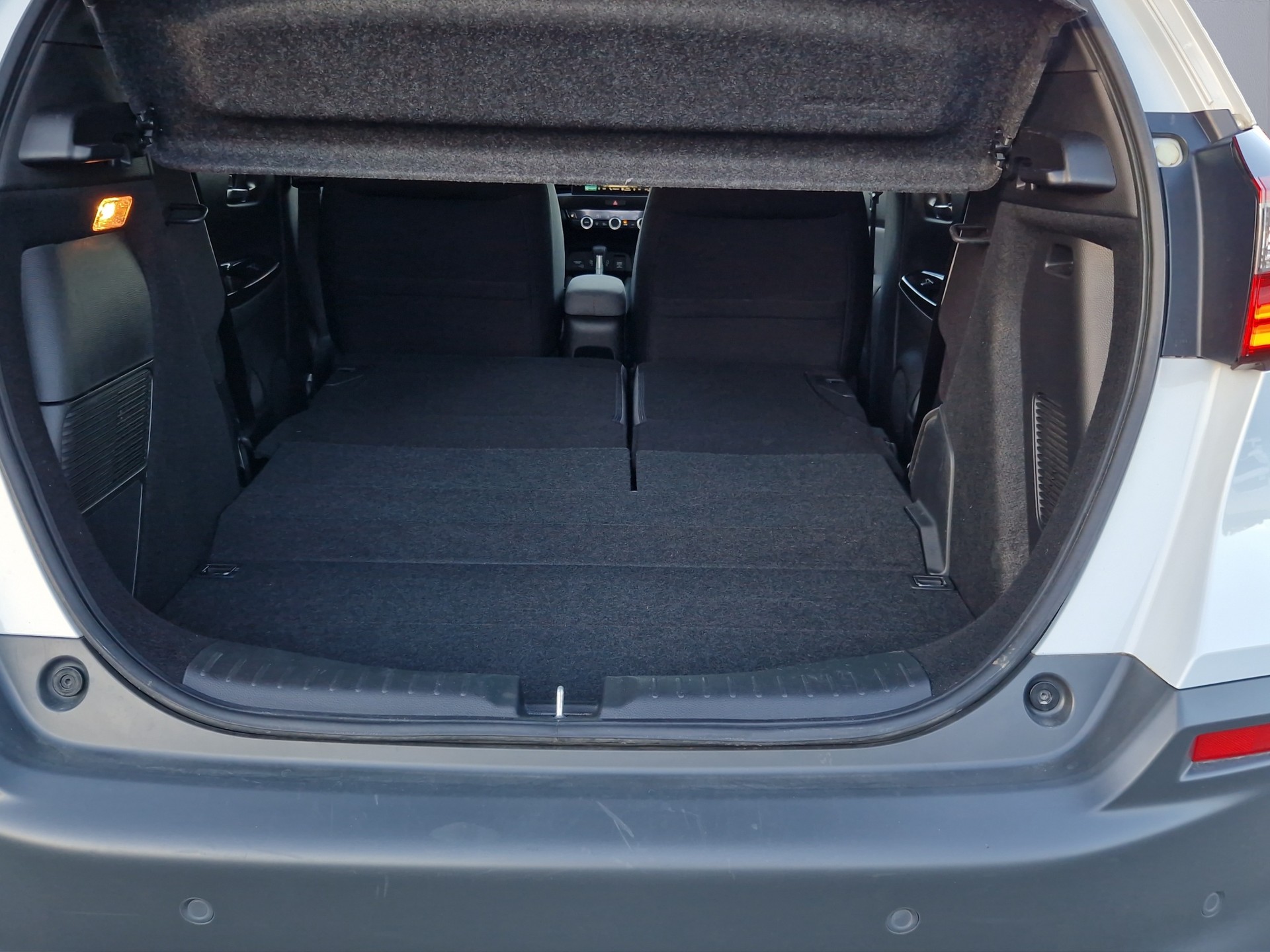 HONDA Jazz 1.5 i-MMD Crosstar Executive-image-18