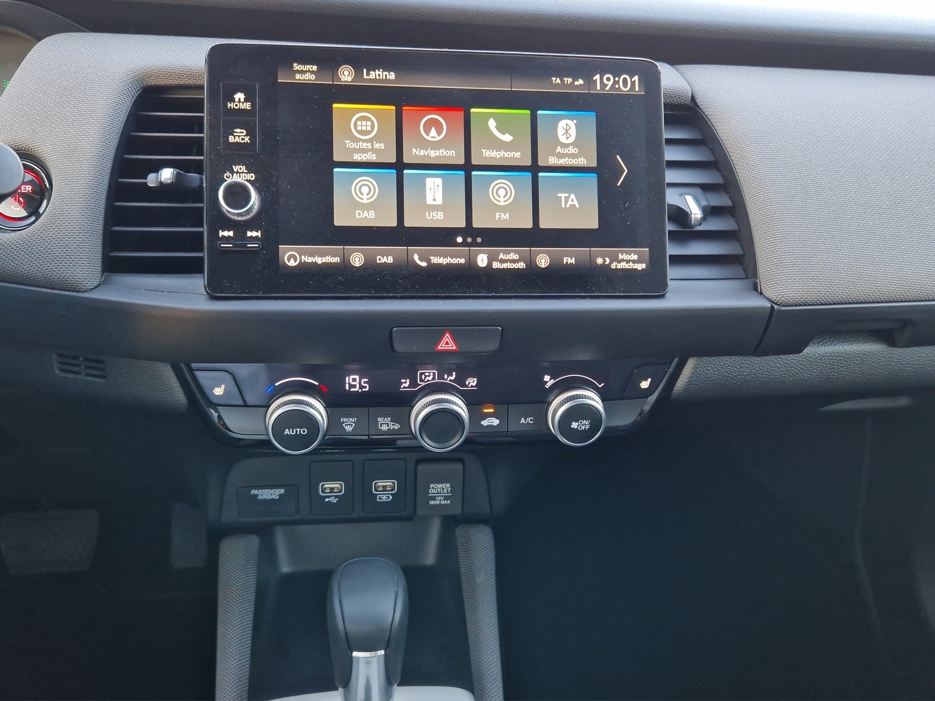 HONDA Jazz 1.5 i-MMD Crosstar Executive-image-13