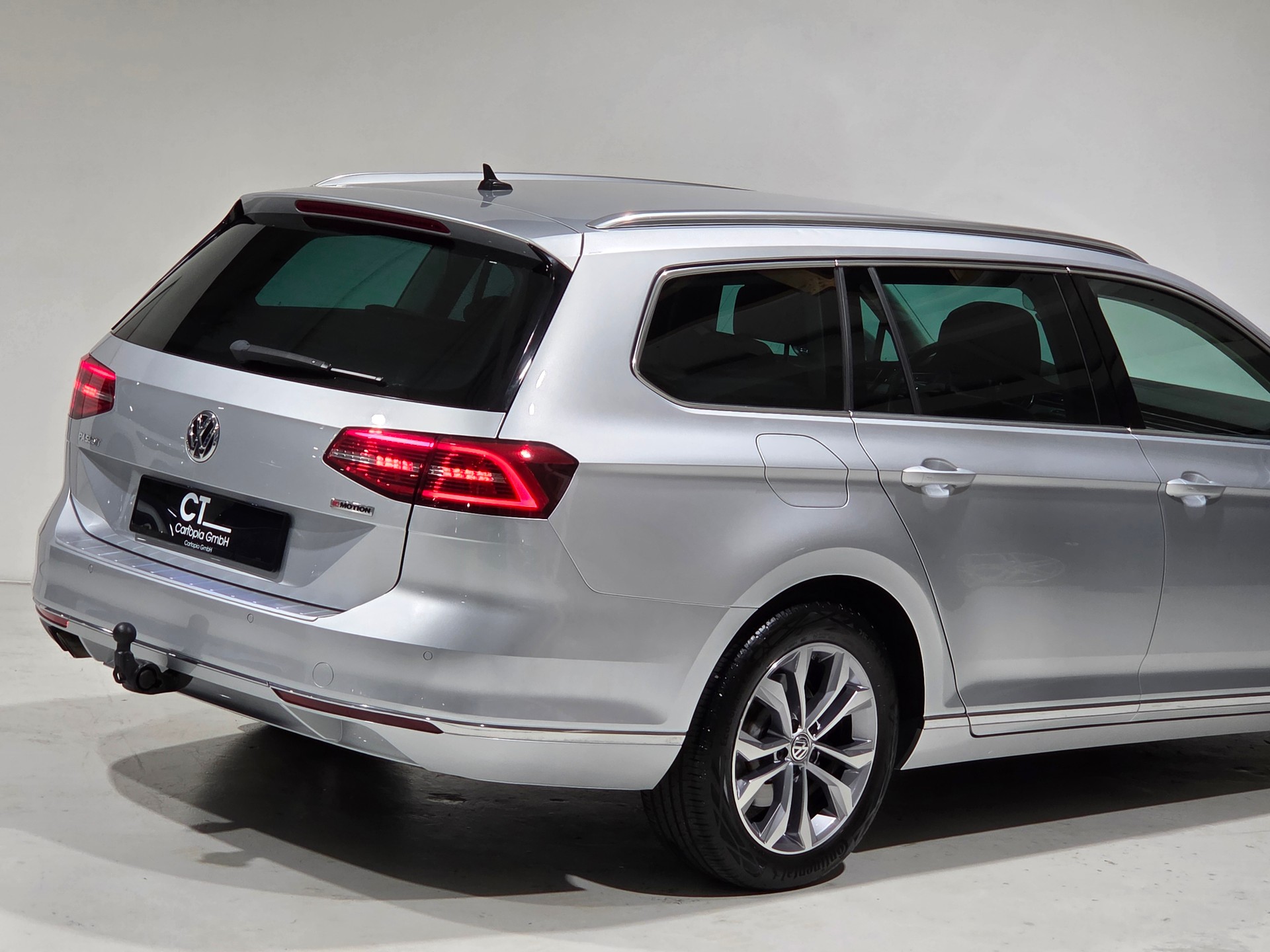 VW Passat Variant 2.0 TDI BMT Highline DSG 4Motion-image-28