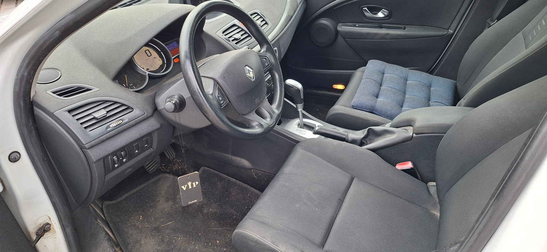 RENAULT Mégane Grandtour 1.5 dCi Dynamique EDC-image-8