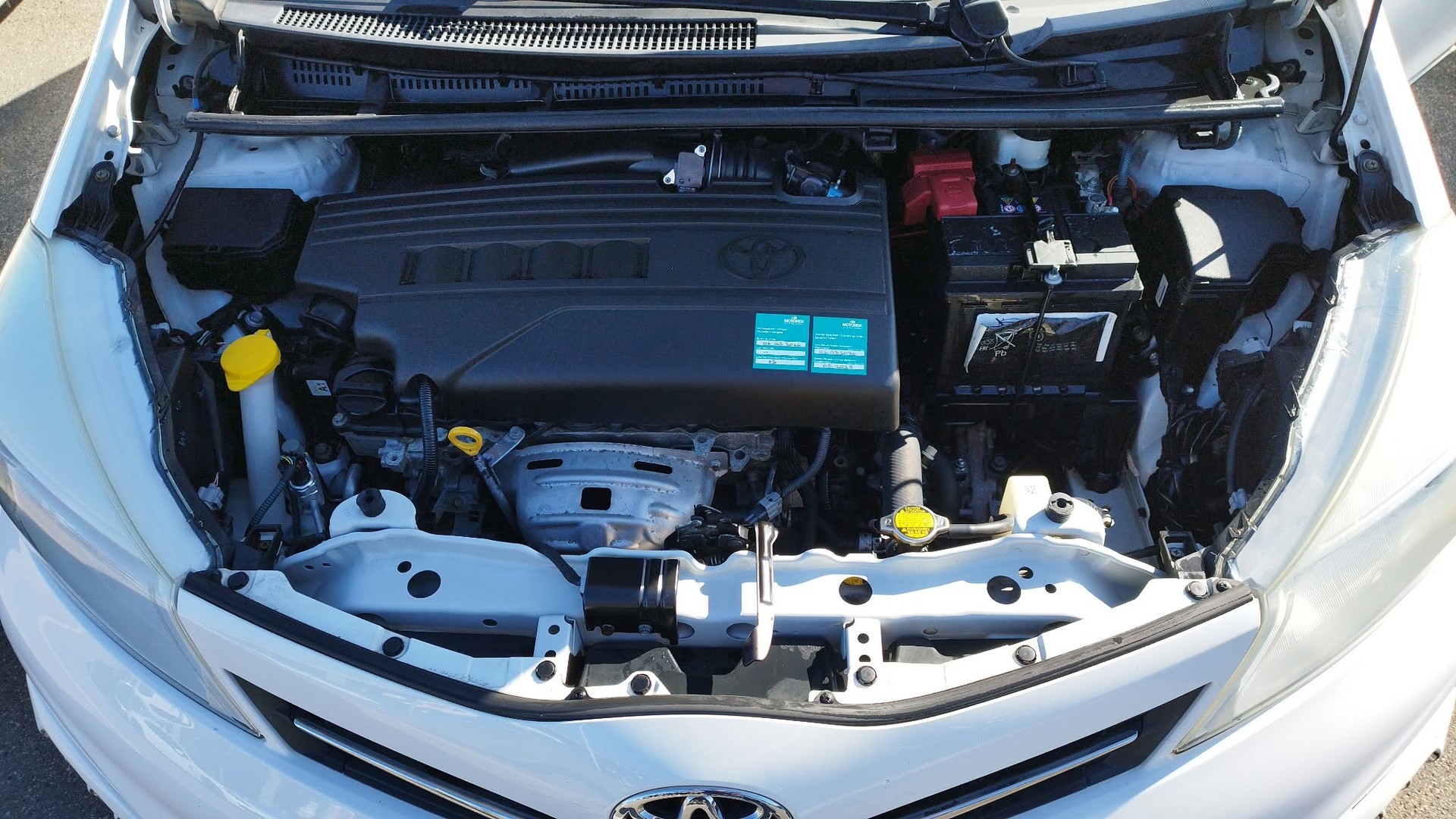 TOYOTA Yaris 1.33 Sol Multidrive-image-15